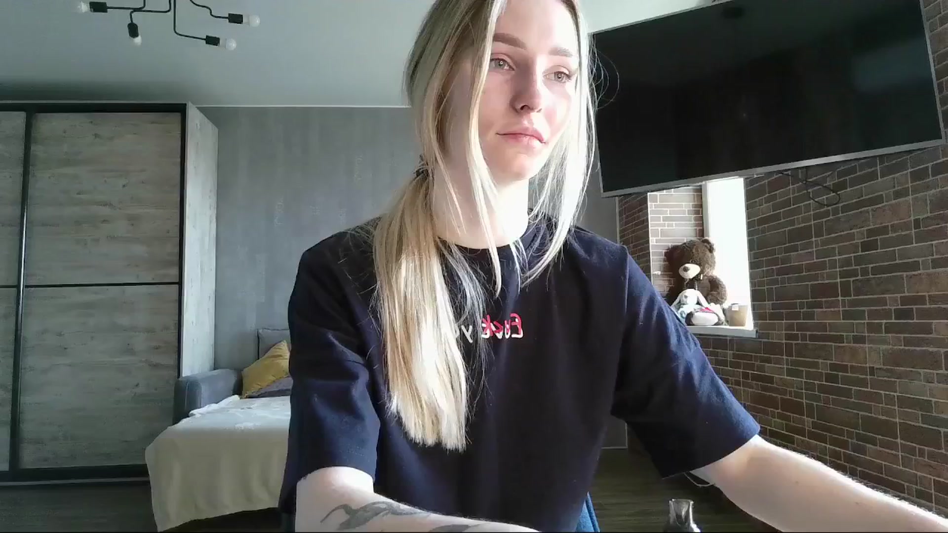 Gallery image thumbnail from Miliain's myfreecams stream on, 02/28/2025, 08:49 image 16 of 20