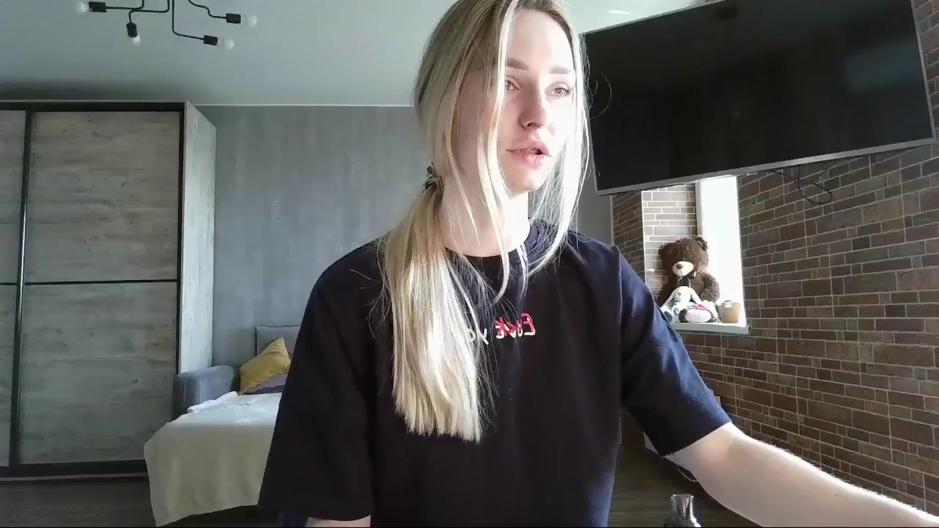 Gallery image thumbnail from Miliain's myfreecams stream on, 02/28/2025, 08:49 image 12 of 20