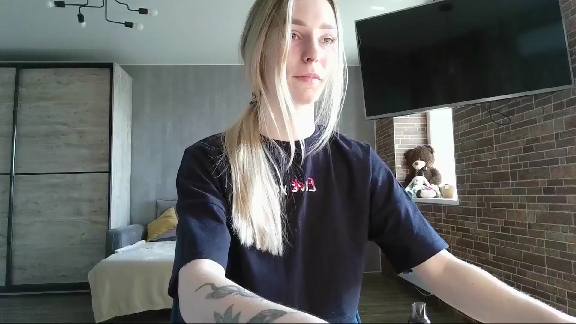 Gallery image thumbnail from Miliain's myfreecams stream on, 02/28/2025, 08:49 image 11 of 20