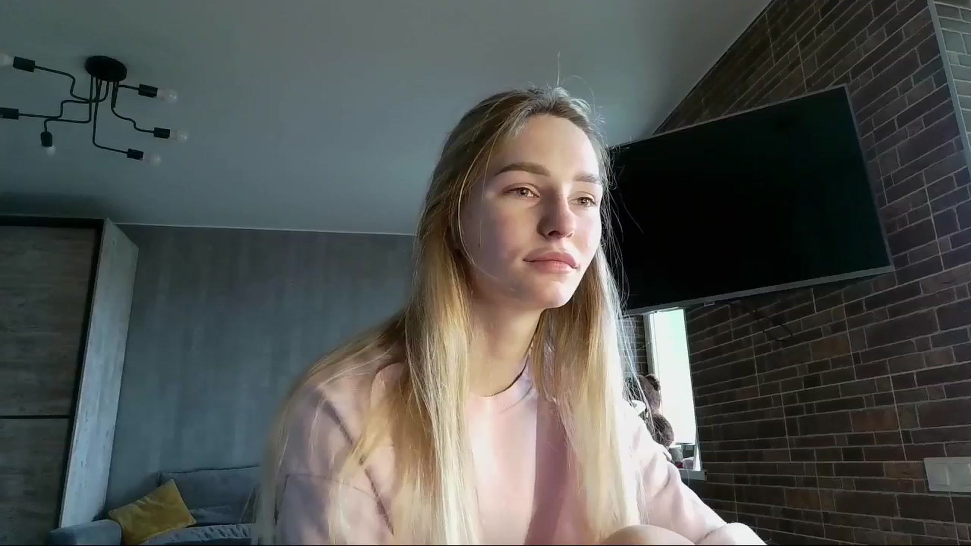 Gallery image thumbnail from Miliain's myfreecams stream on, 03/04/2025, 09:32 image 20 of 20