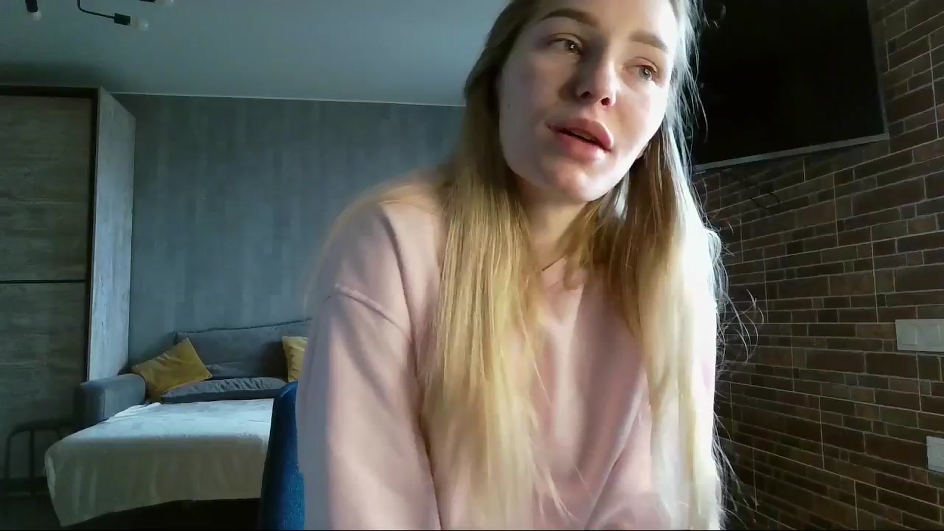 Gallery image thumbnail from Miliain's myfreecams stream on, 03/04/2025, 09:32 image 10 of 20