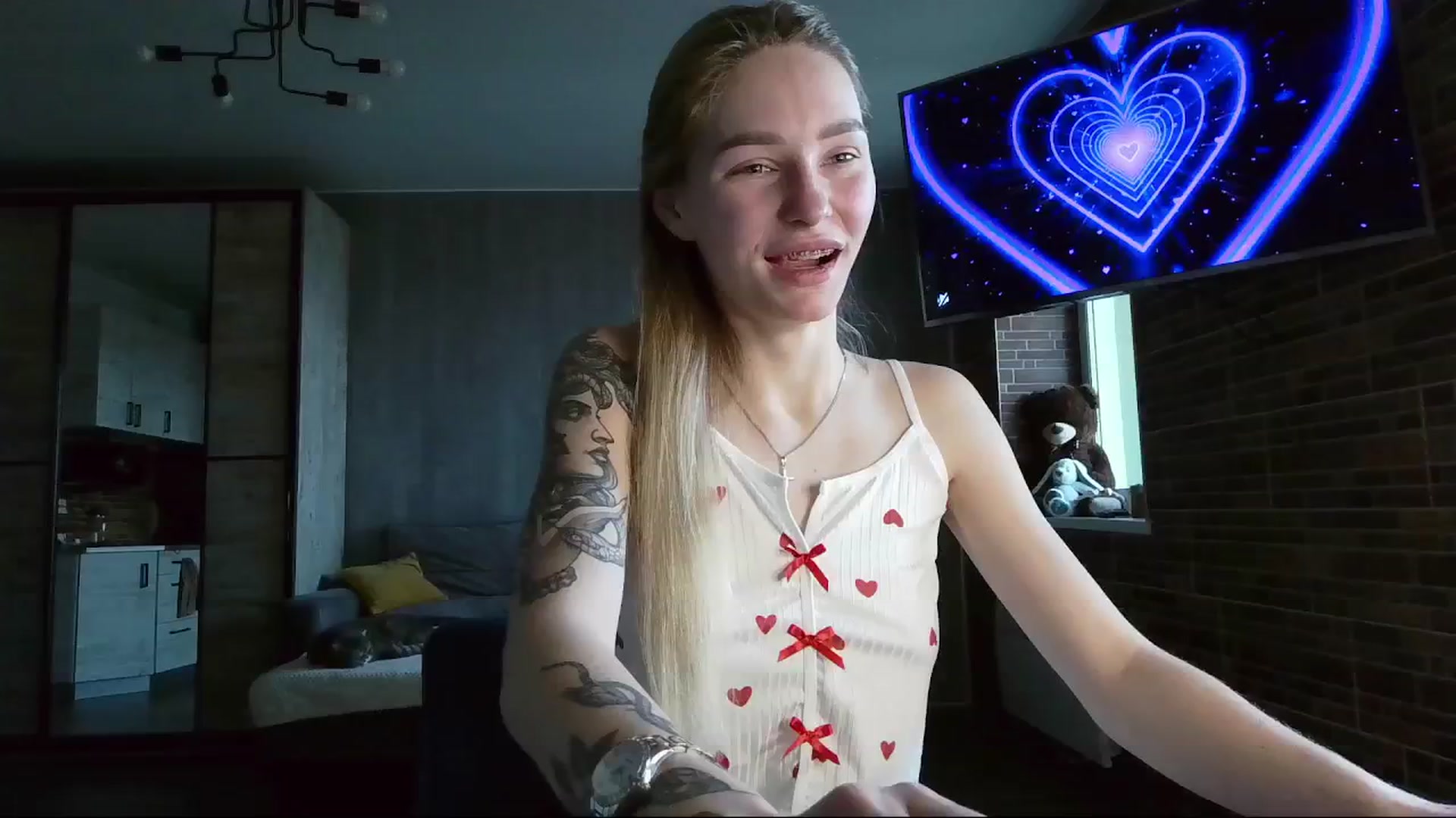 Gallery image thumbnail from Miliain's myfreecams stream on, 03/11/2025, 12:18 image 5 of 20
