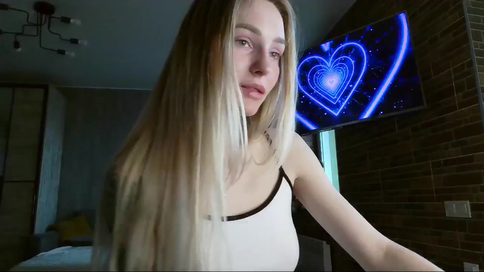 Gallery image thumbnail from Miliain's myfreecams stream on, 03/13/2025, 12:20 image 15 of 20