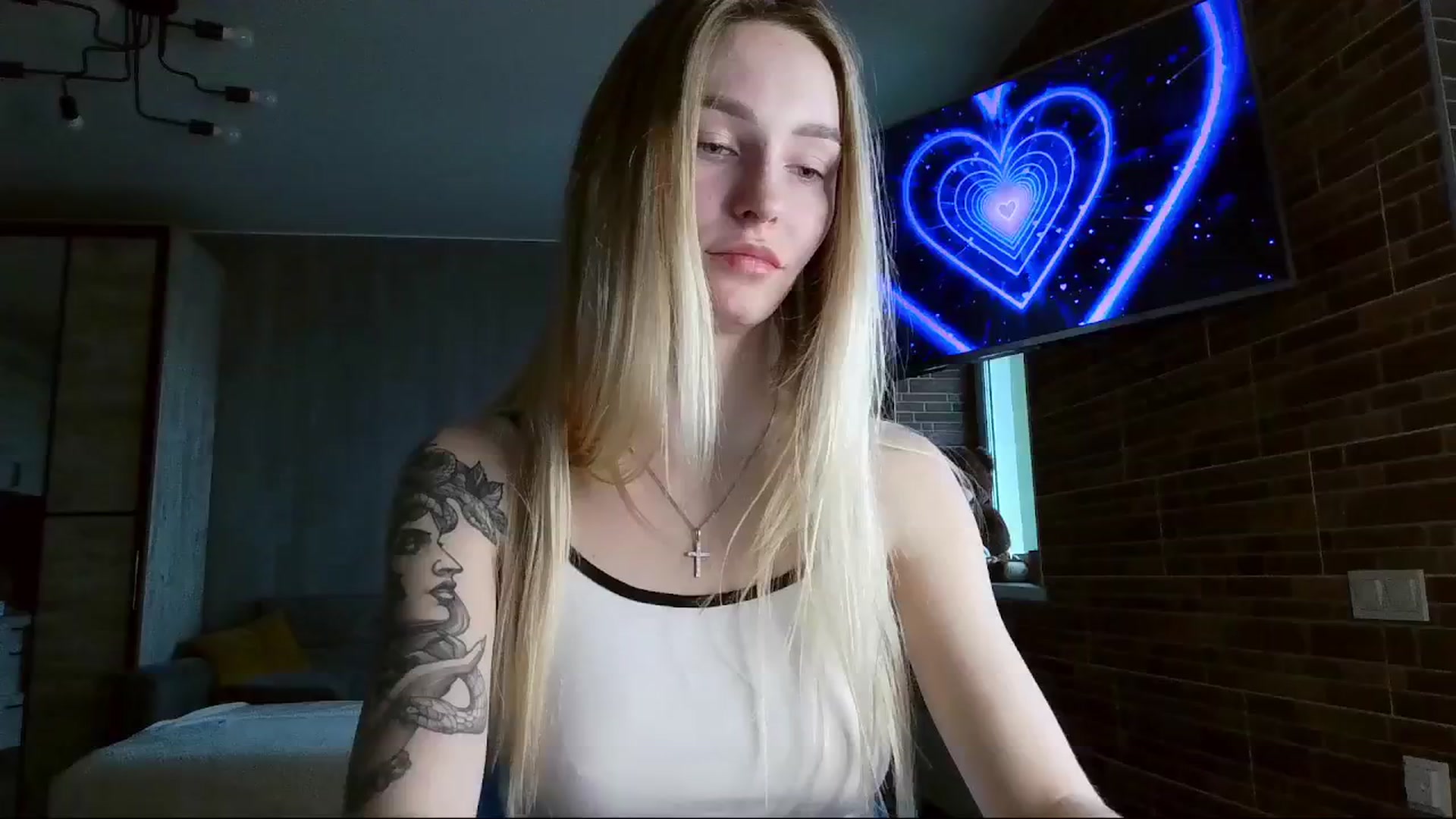 Gallery image thumbnail from Miliain's myfreecams stream on, 03/13/2025, 14:26 image 13 of 20