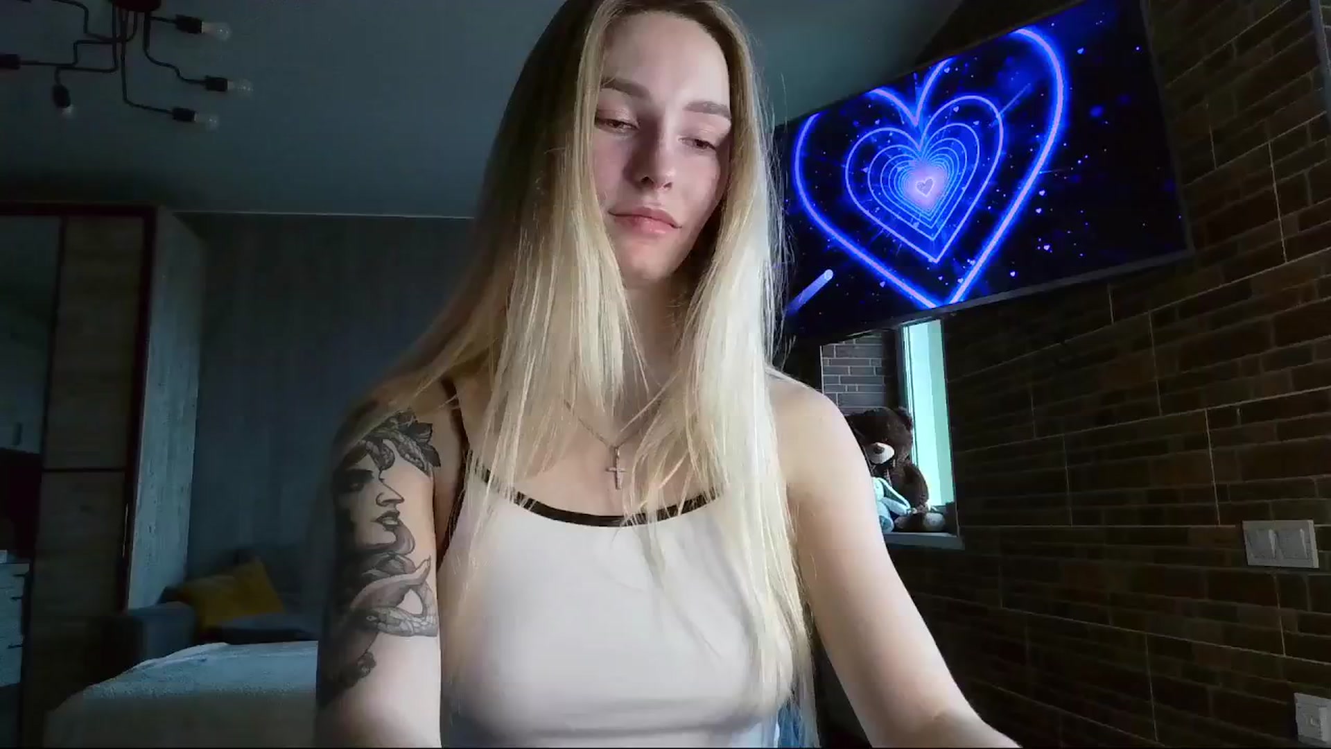 Gallery image thumbnail from Miliain's myfreecams stream on, 03/13/2025, 14:26 image 9 of 20