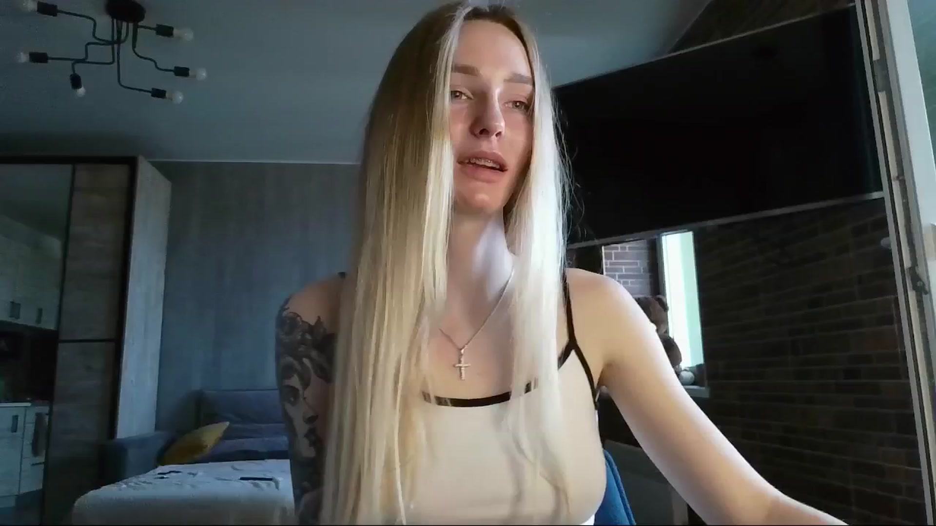 Gallery image thumbnail from Miliain's myfreecams stream on, 03/14/2025, 13:29 image 8 of 20