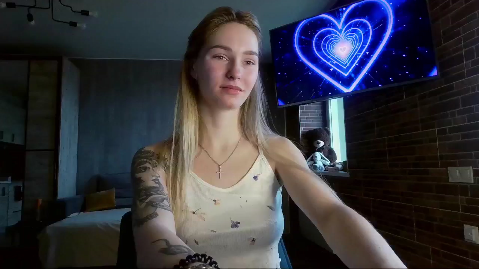 Gallery image thumbnail from Miliain's myfreecams stream on, 03/17/2025, 07:45 image 1 of 20