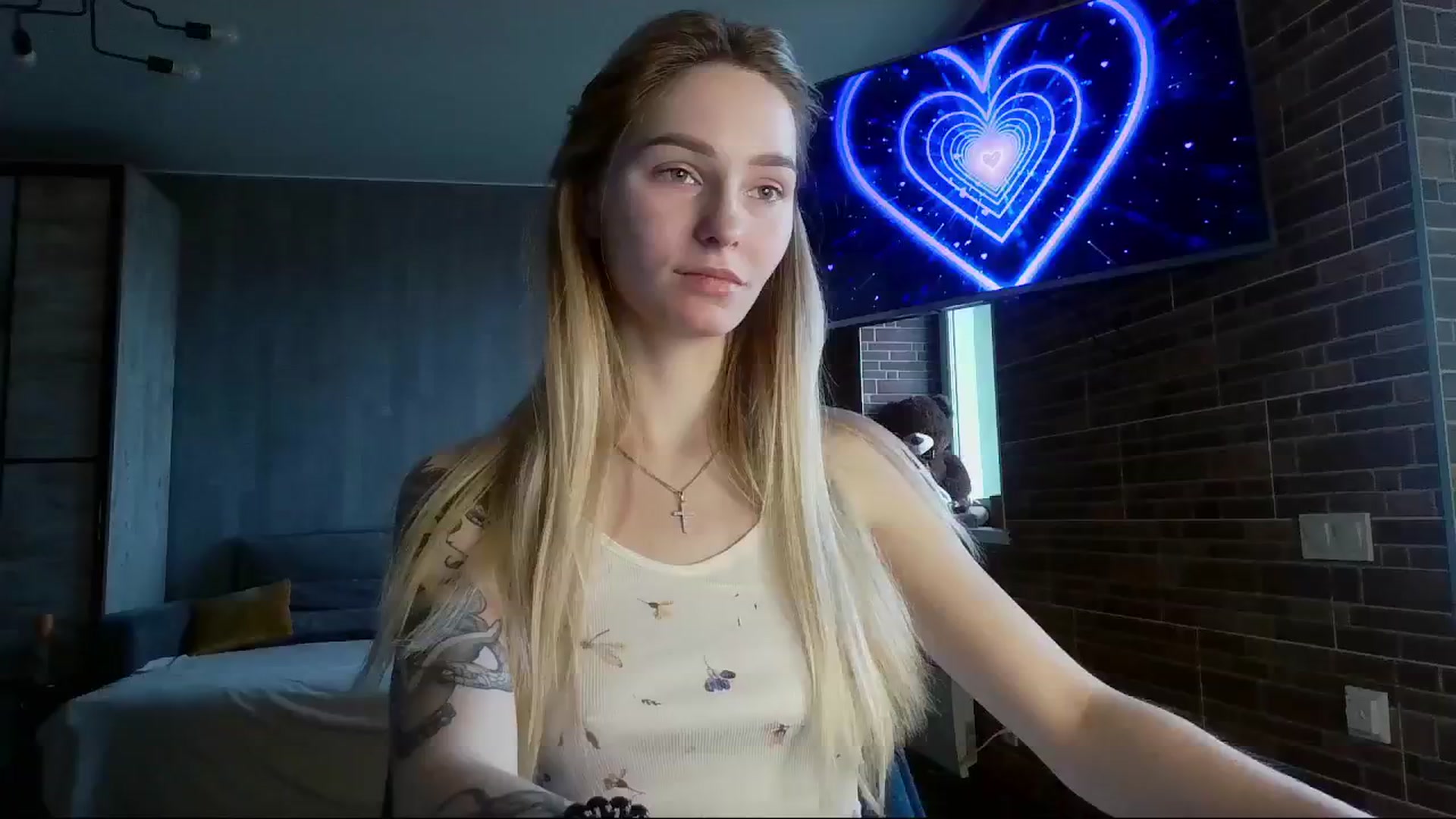 Gallery image thumbnail from Miliain's myfreecams stream on, 03/17/2025, 09:04 image 14 of 20
