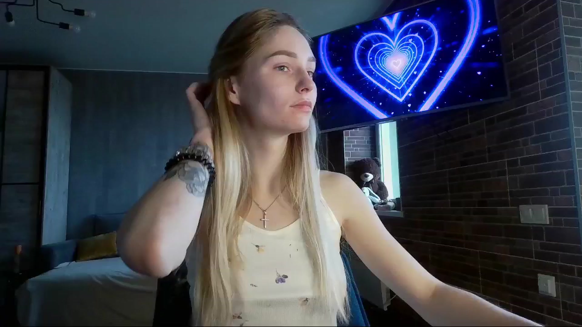 Gallery image thumbnail from Miliain's myfreecams stream on, 03/17/2025, 09:04 image 13 of 20
