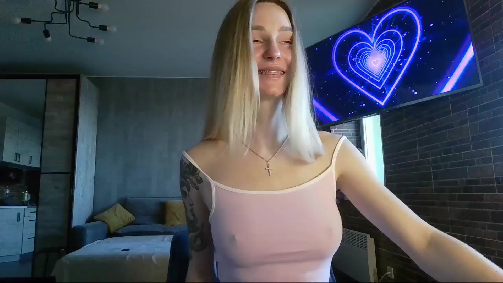 Gallery image thumbnail from Miliain's myfreecams stream on, 03/21/2025, 13:29 image 8 of 20