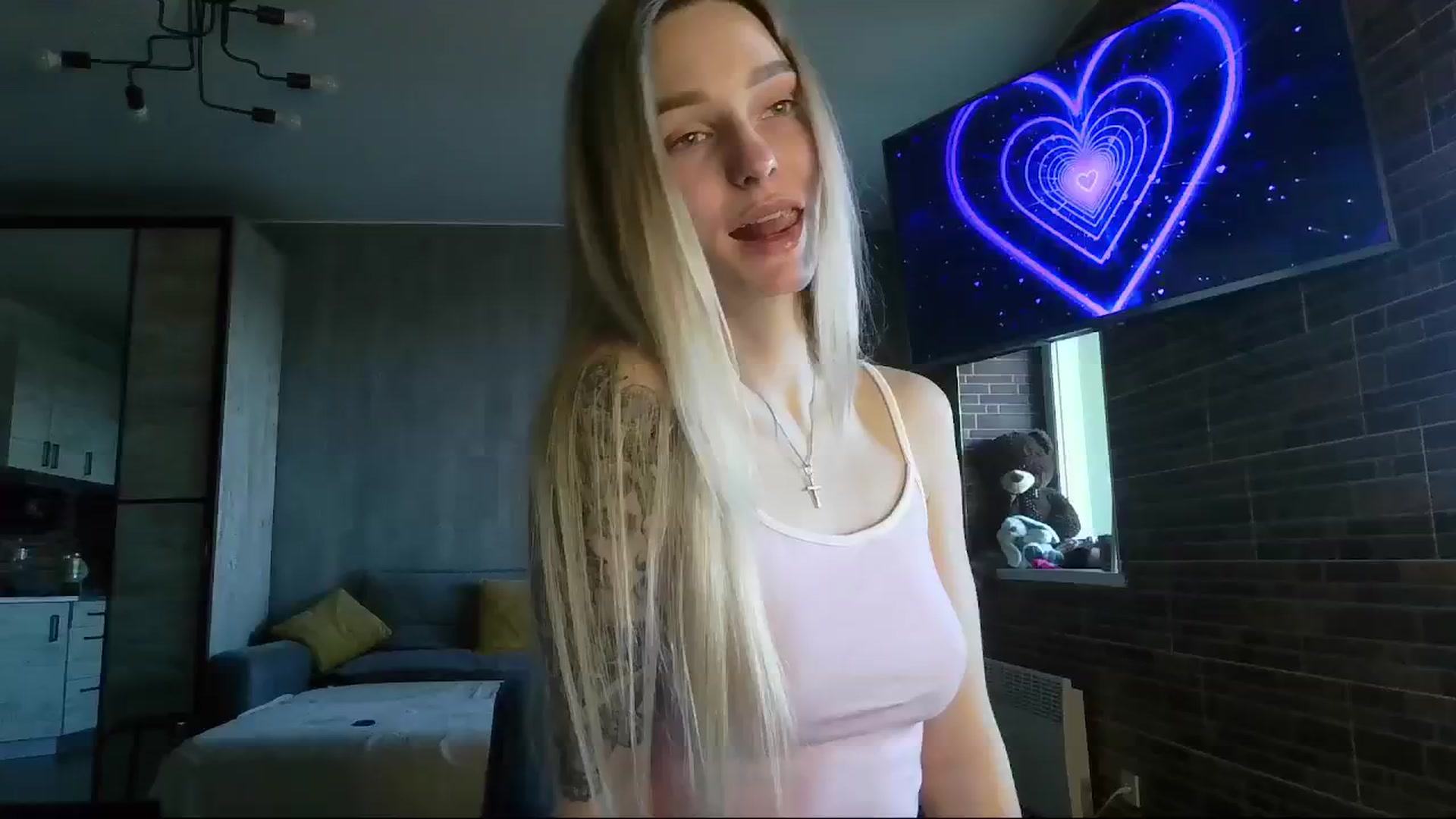 Gallery image thumbnail from Miliain's myfreecams stream on, 03/21/2025, 13:29 image 7 of 20