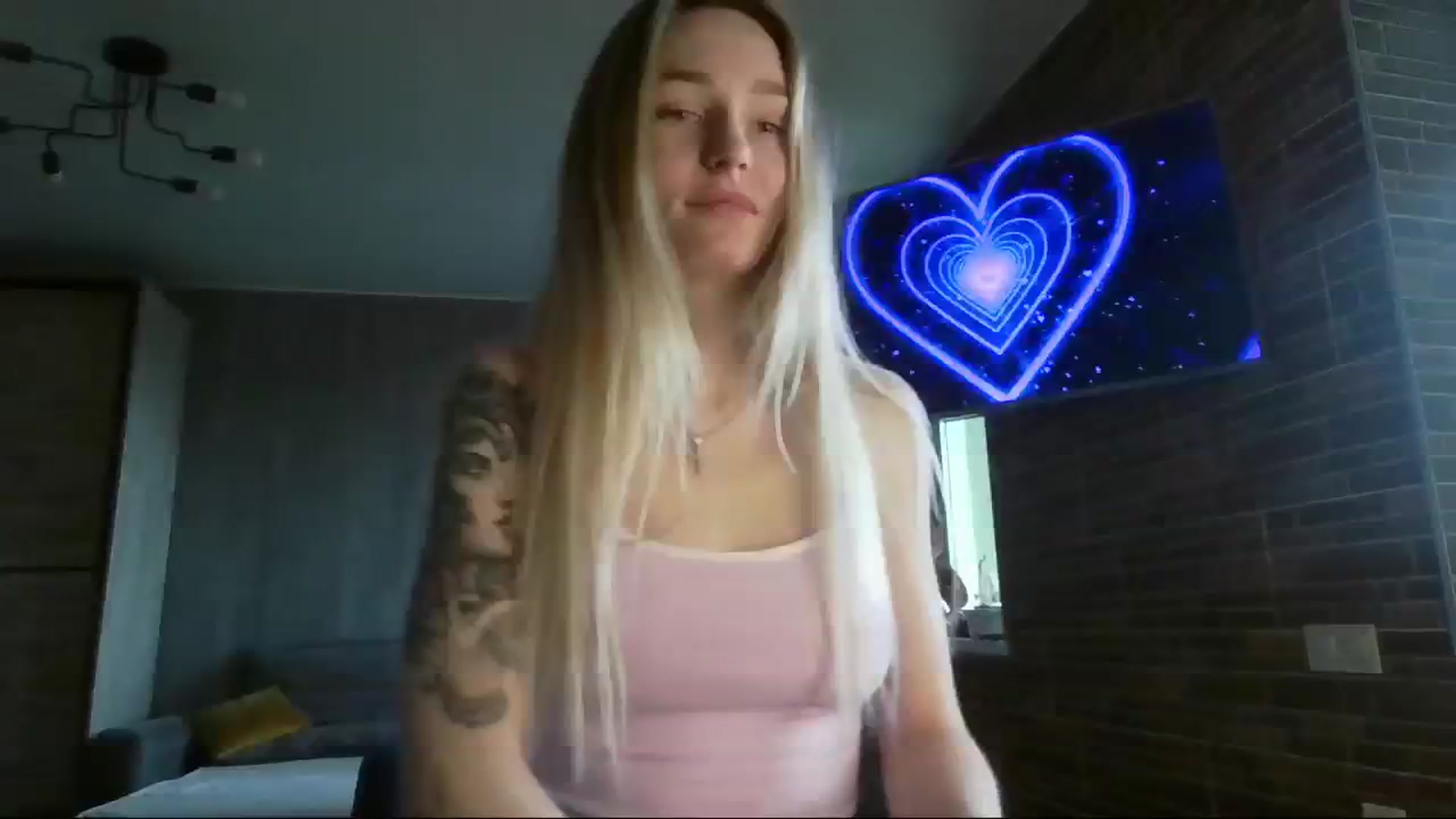 Gallery image thumbnail from Miliain's myfreecams stream on, 03/24/2025, 08:47 image 10 of 20