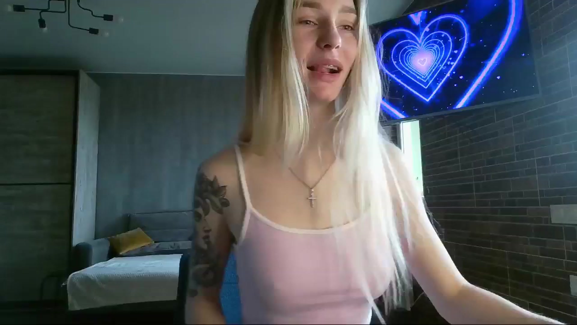 Gallery image thumbnail from Miliain's myfreecams stream on, 03/24/2025, 08:47 image 16 of 20
