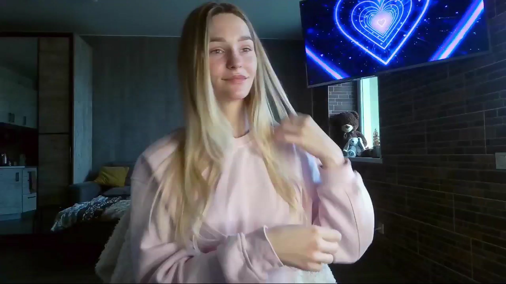 Gallery image thumbnail from Miliain's myfreecams stream on, 04/01/2025, 13:11 image 13 of 20