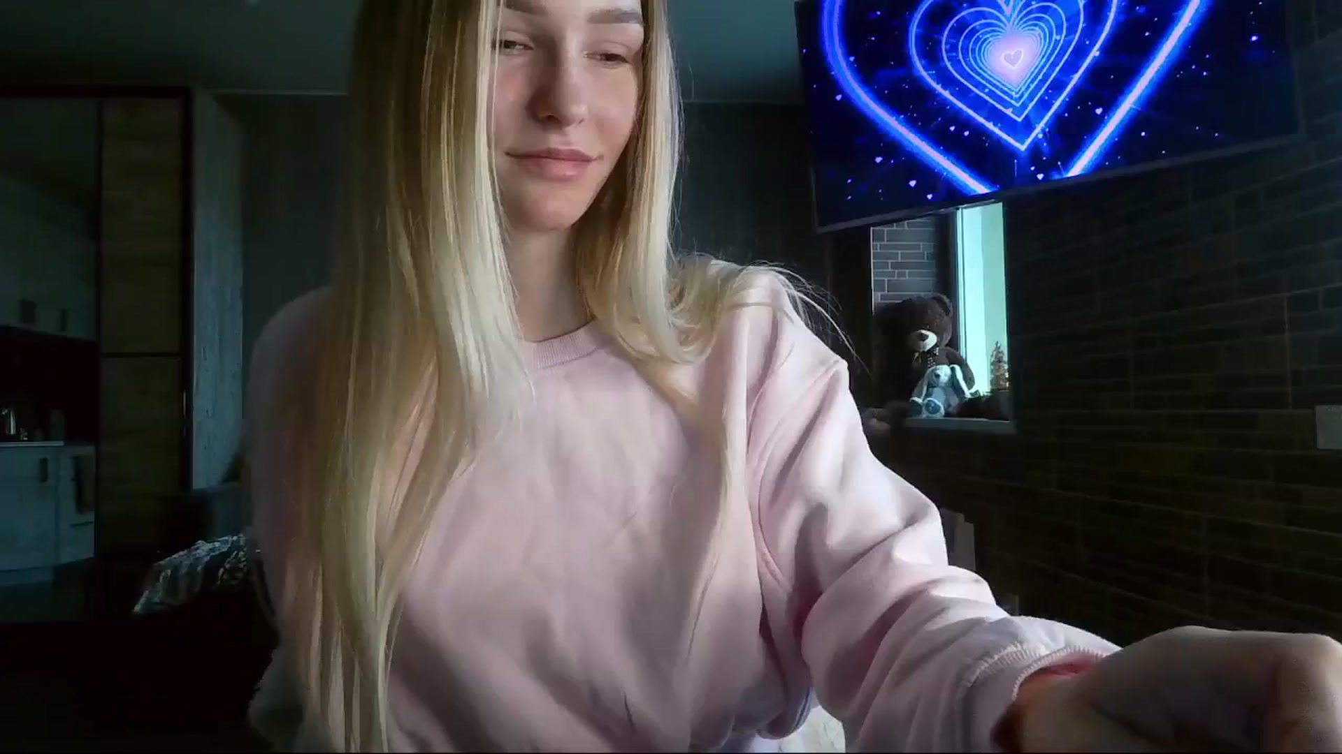 Gallery image thumbnail from Miliain's myfreecams stream on, 04/01/2025, 13:11 image 14 of 20