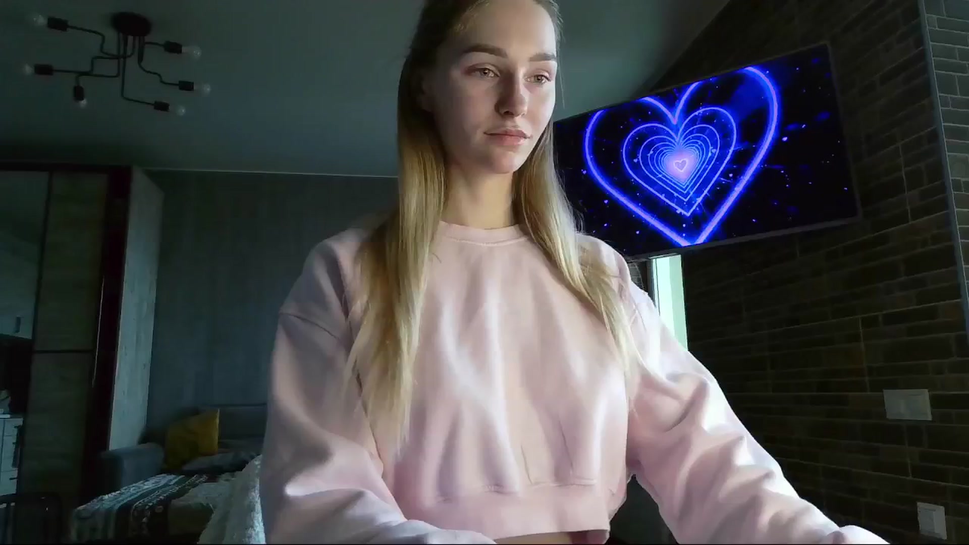 Gallery image thumbnail from Miliain's myfreecams stream on, 04/02/2025, 12:33 image 3 of 20