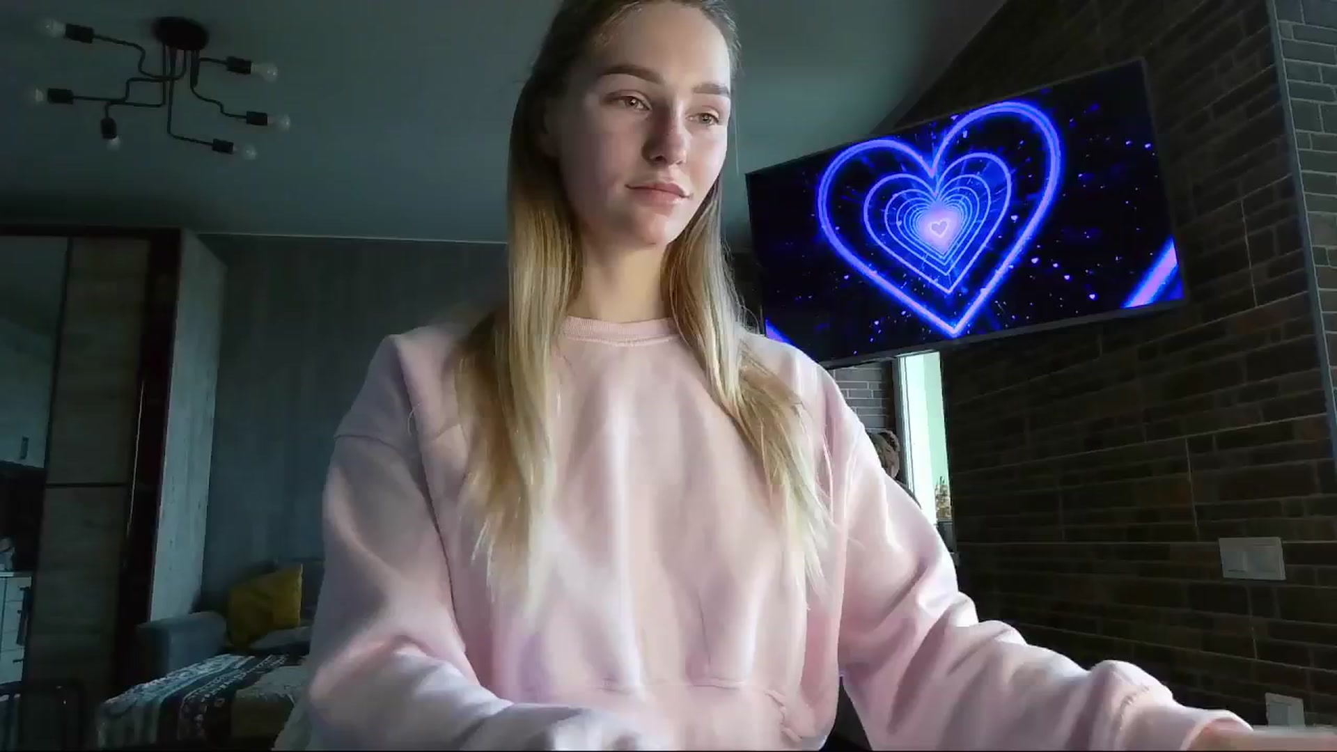 Gallery image thumbnail from Miliain's myfreecams stream on, 04/02/2025, 12:33 image 4 of 20