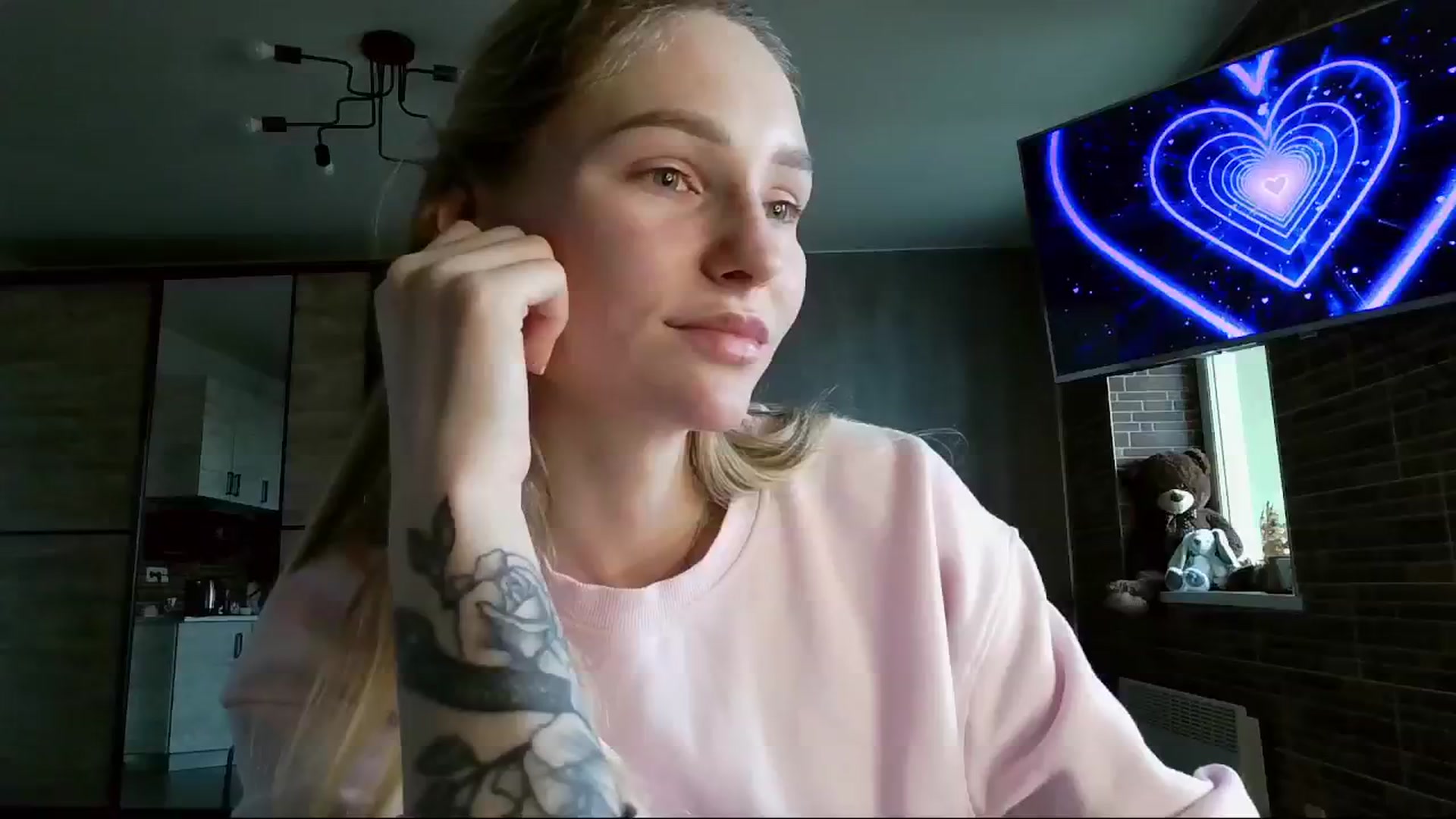 Gallery image thumbnail from Miliain's myfreecams stream on, 04/02/2025, 12:33 image 18 of 20