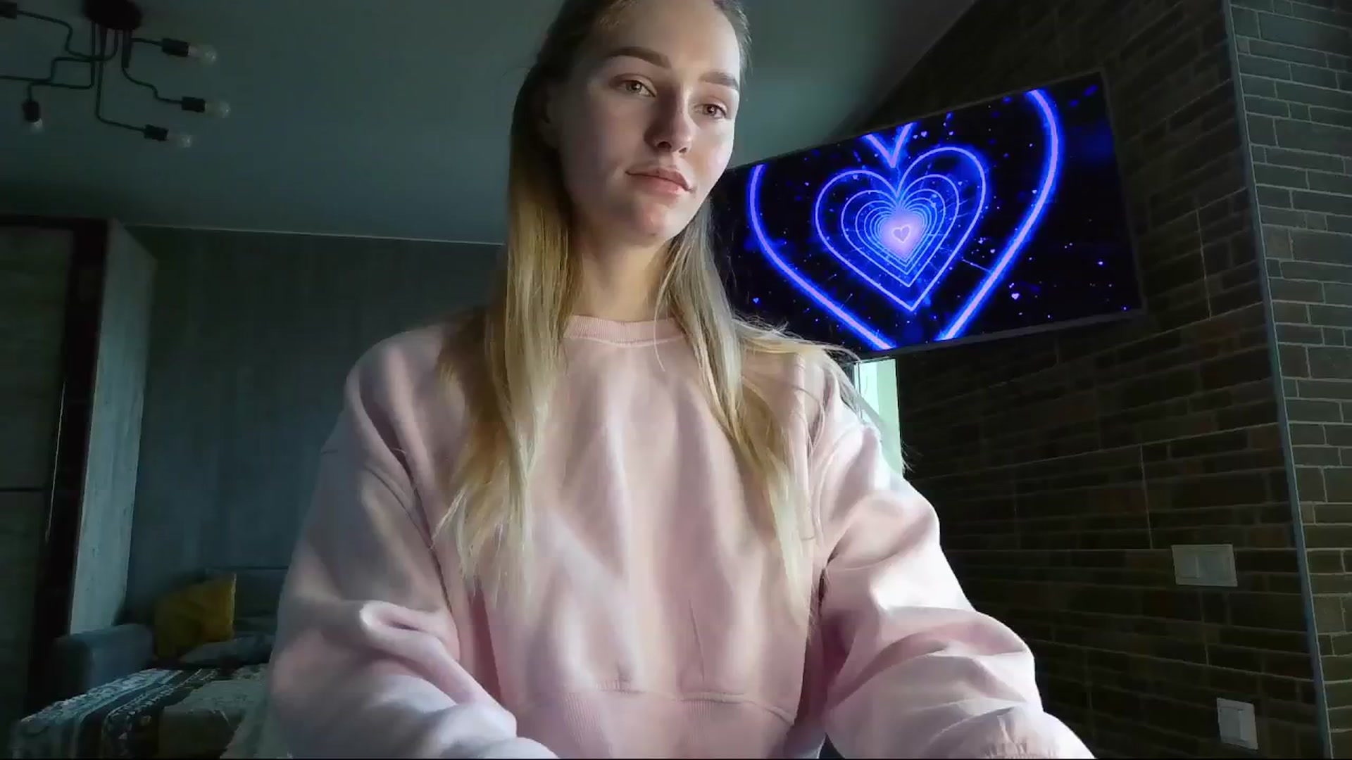 Gallery image thumbnail from Miliain's myfreecams stream on, 04/02/2025, 12:33 image 2 of 20