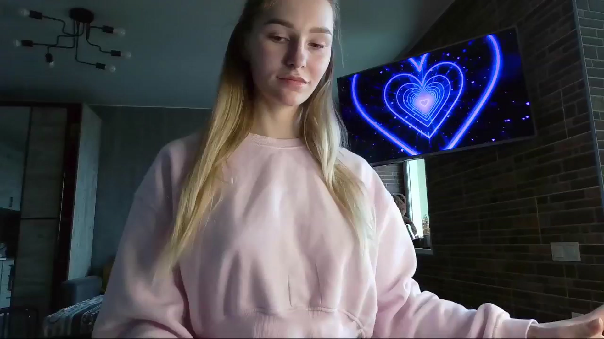 Gallery image thumbnail from Miliain's myfreecams stream on, 04/02/2025, 12:33 image 7 of 20
