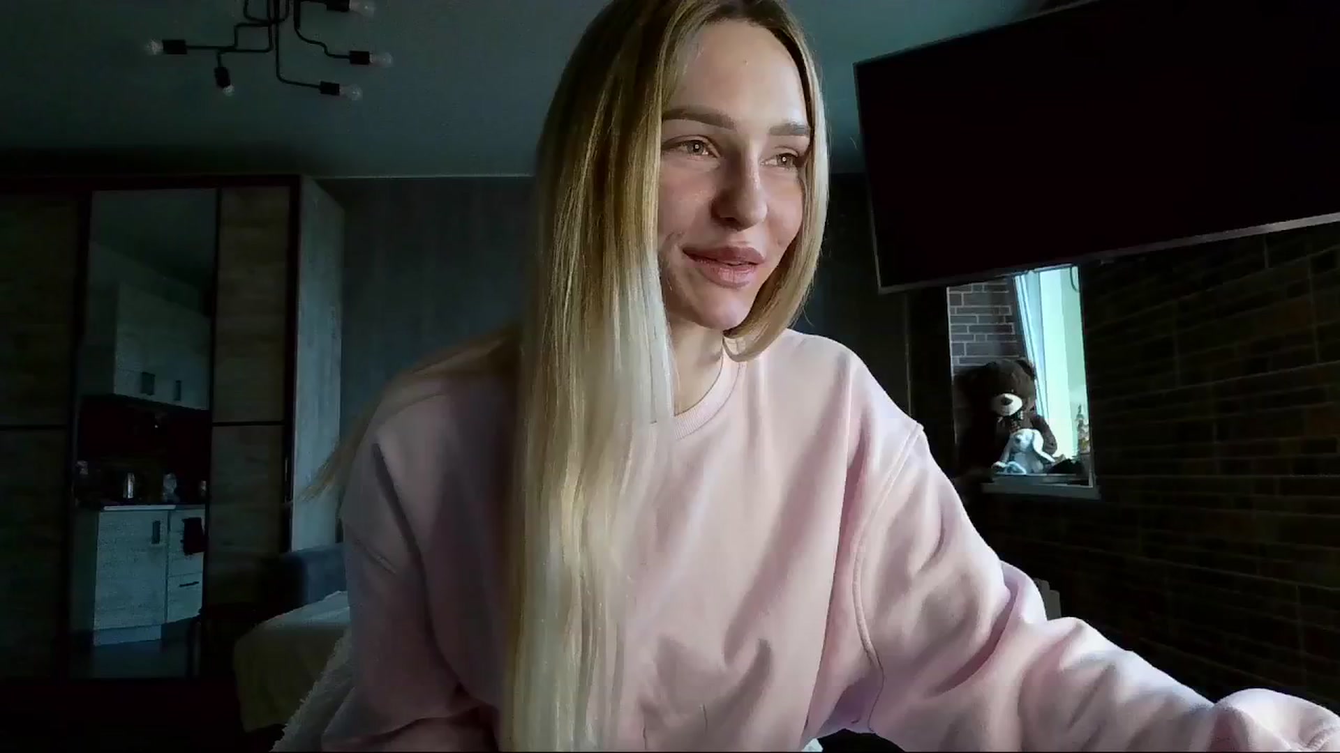Gallery image thumbnail from Miliain's myfreecams stream on, 04/03/2025, 13:39 image 7 of 20