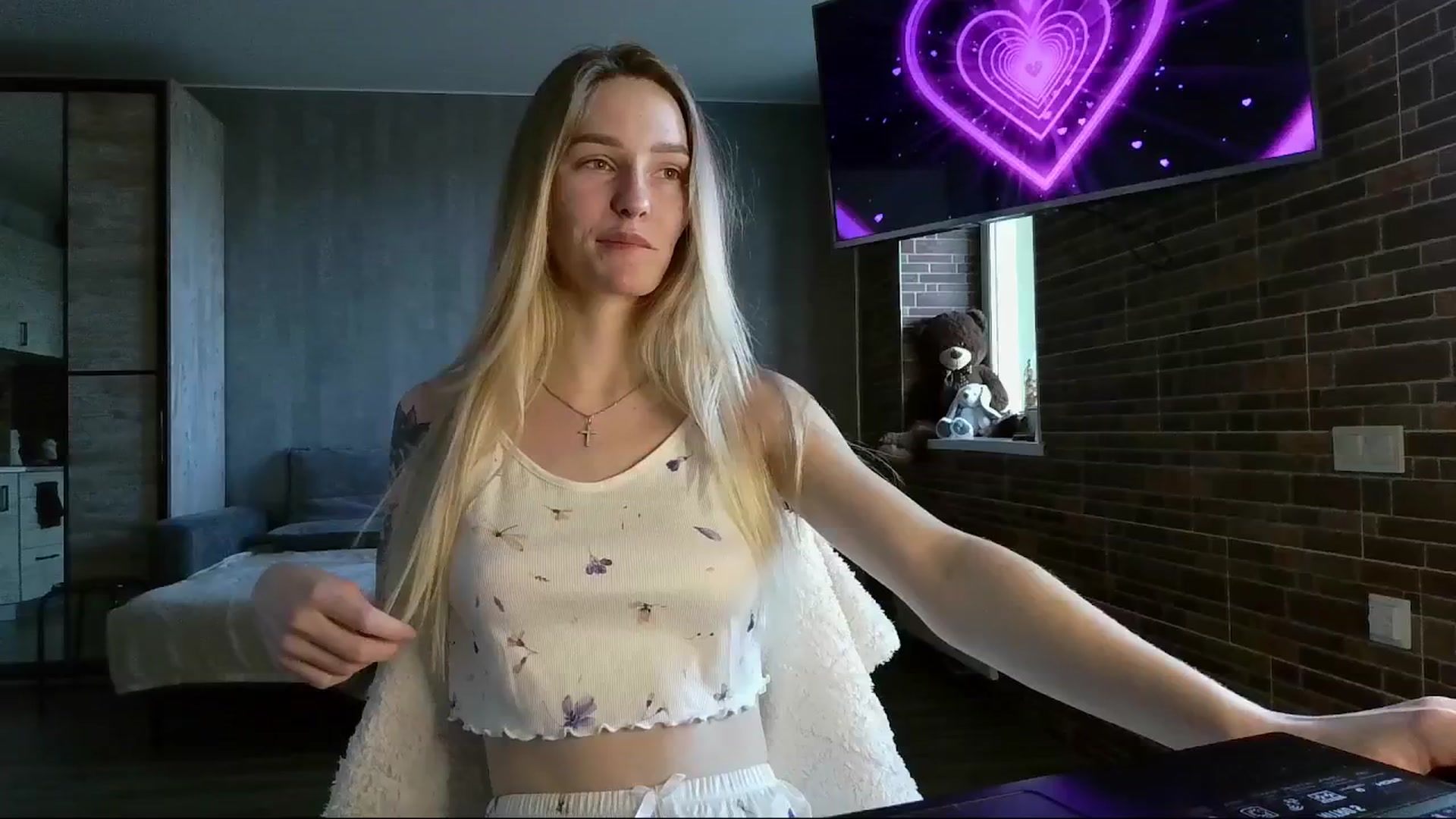Gallery image thumbnail from Miliain's myfreecams stream on, 04/04/2025, 11:54 image 18 of 20