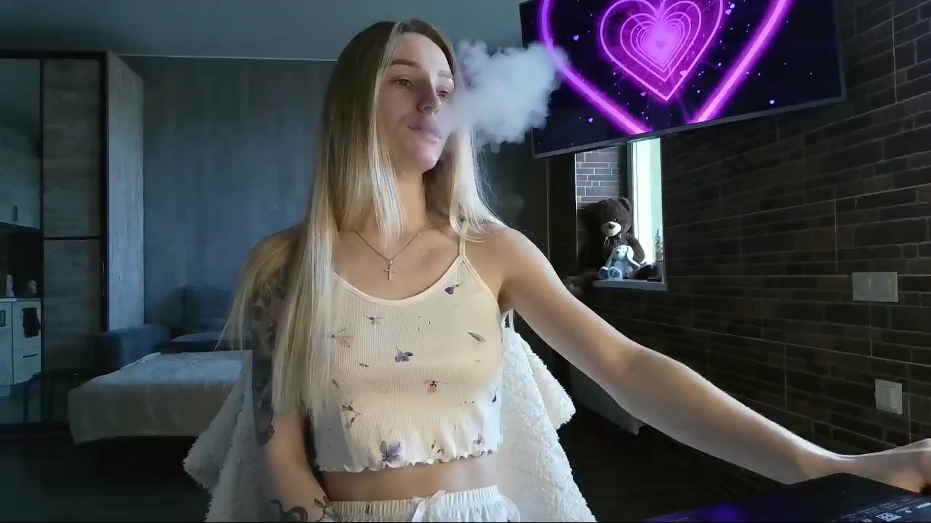Gallery image thumbnail from Miliain's myfreecams stream on, 04/04/2025, 11:54 image 13 of 20