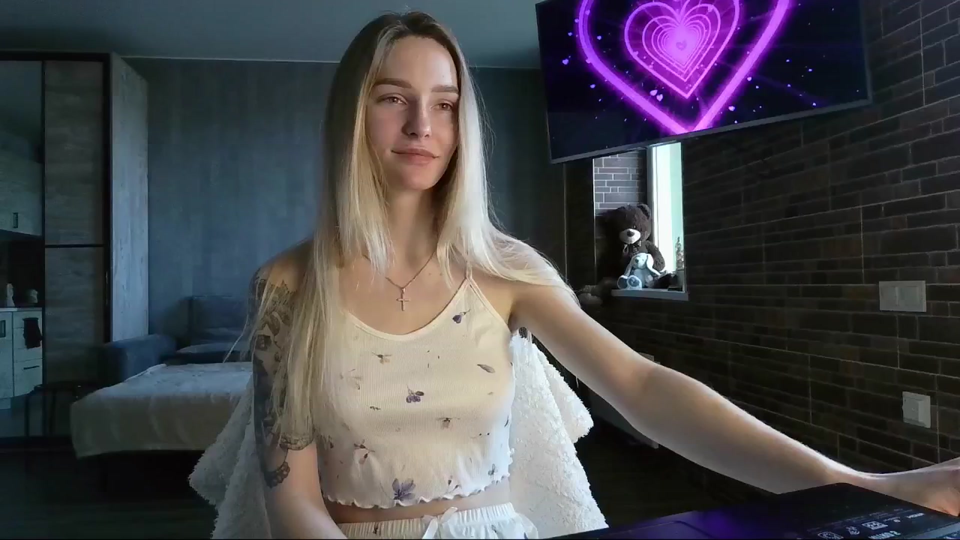 Gallery image thumbnail from Miliain's myfreecams stream on, 04/04/2025, 11:54 image 16 of 20