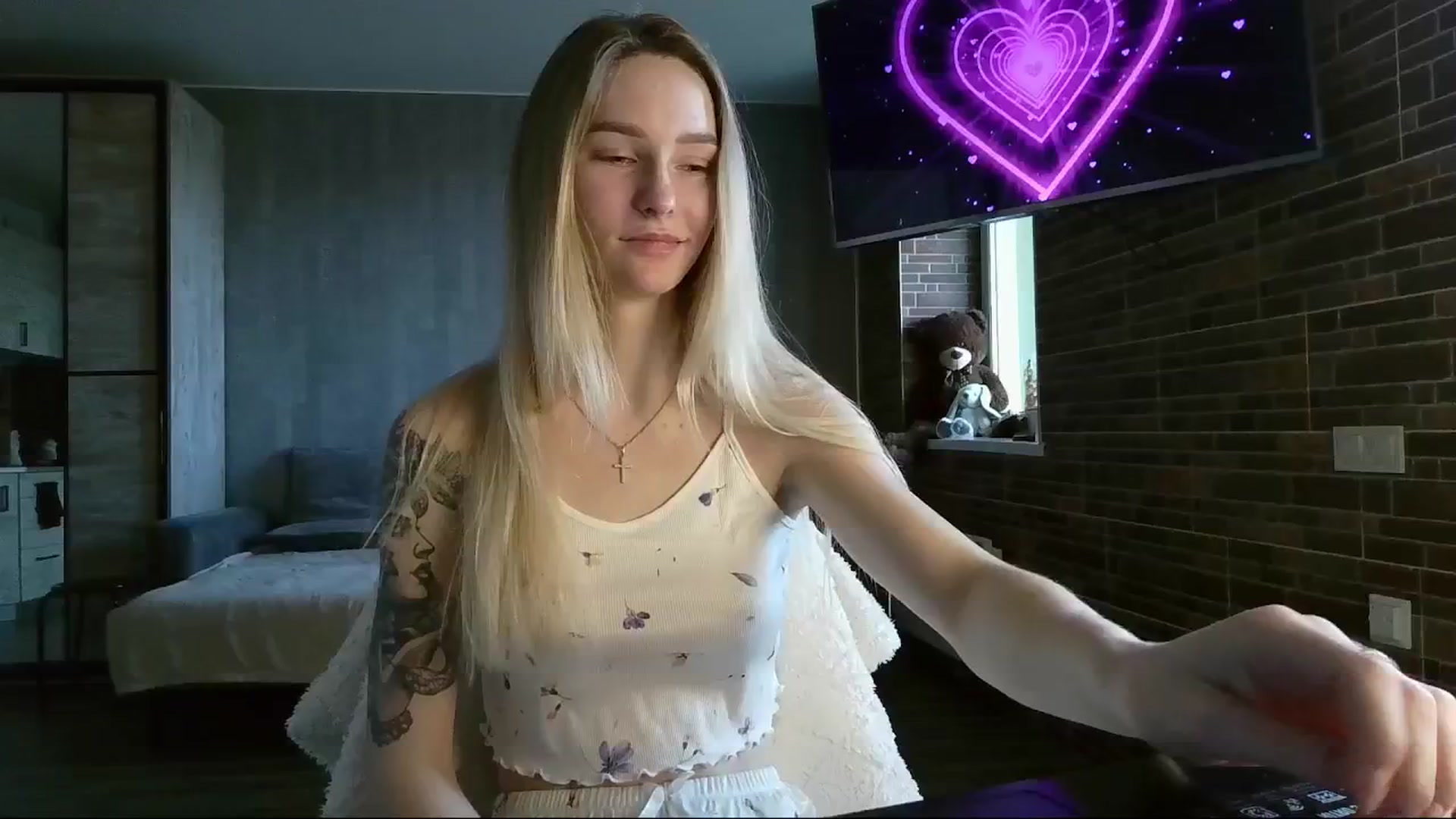 Gallery image thumbnail from Miliain's myfreecams stream on, 04/04/2025, 11:54 image 17 of 20