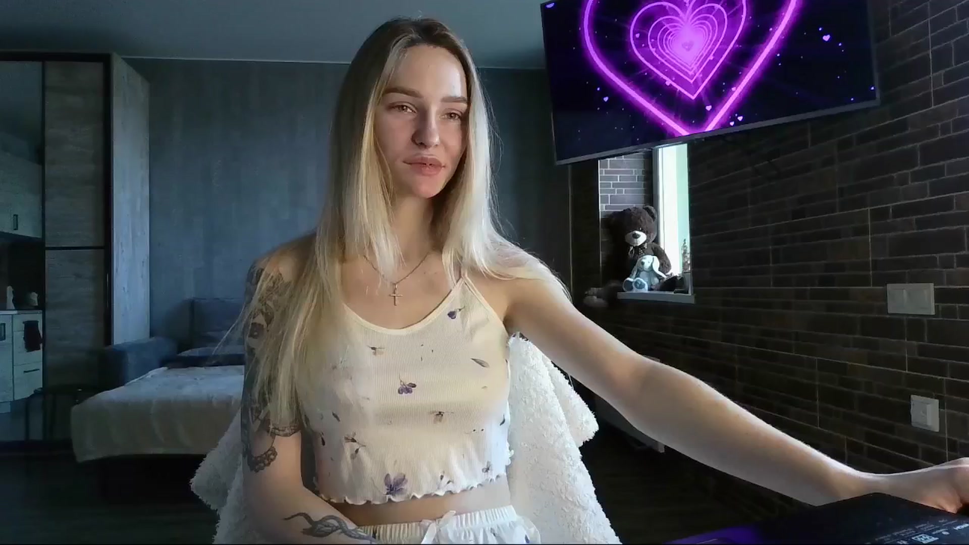 Gallery image thumbnail from Miliain's myfreecams stream on, 04/04/2025, 11:54 image 15 of 20