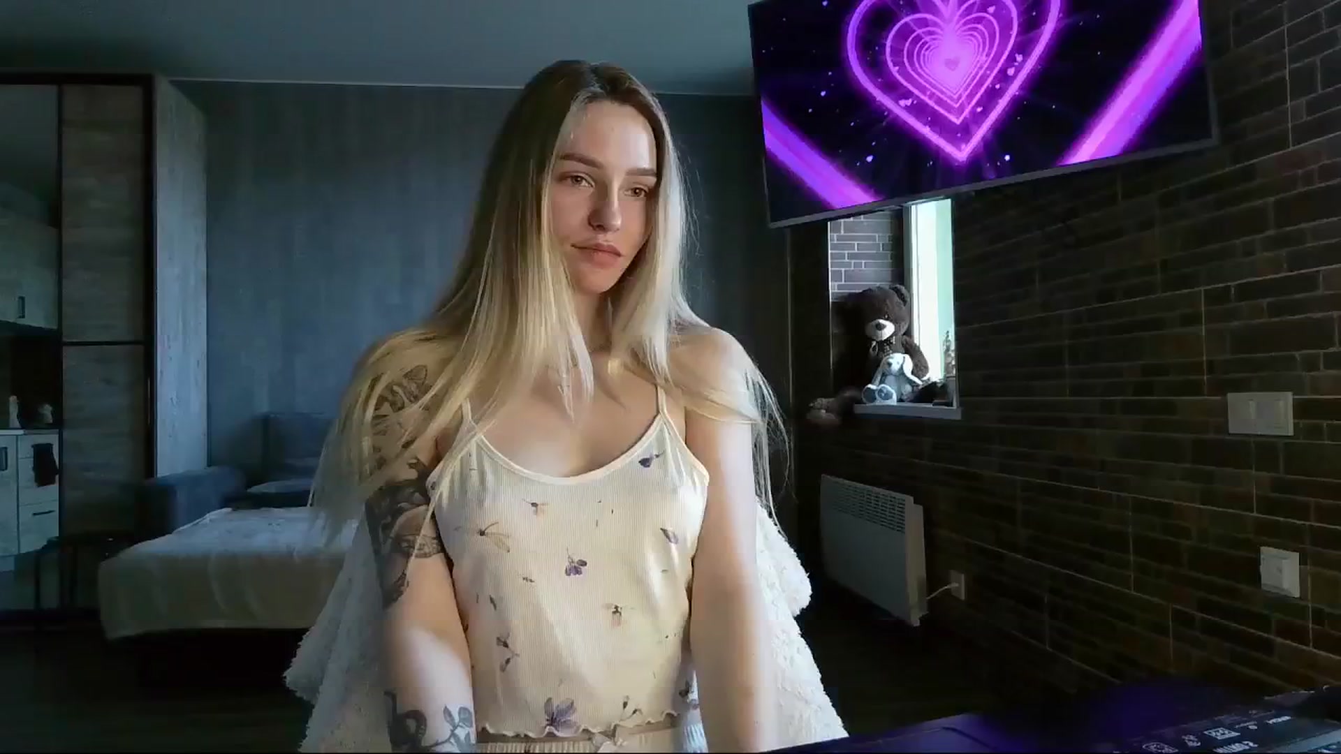 Gallery image thumbnail from Miliain's myfreecams stream on, 04/04/2025, 11:54 image 20 of 20