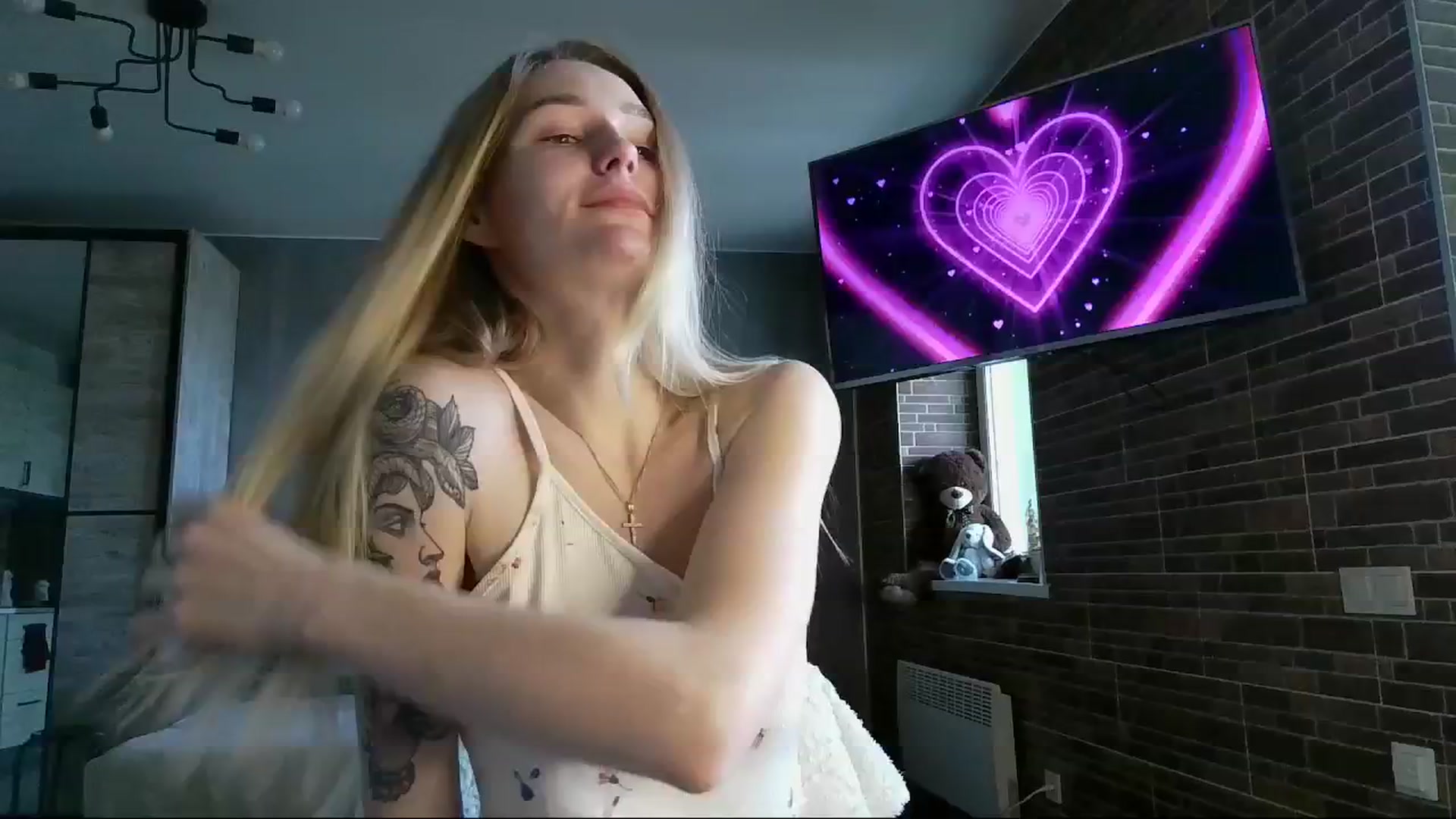 Gallery image thumbnail from Miliain's myfreecams stream on, 04/04/2025, 11:54 image 12 of 20