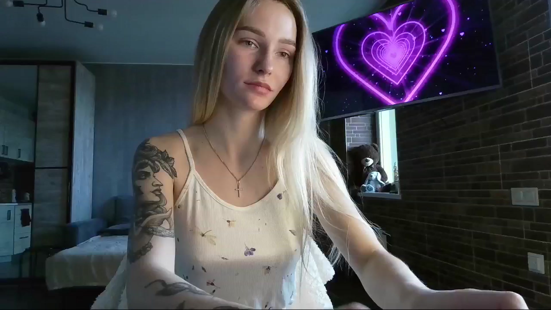 Gallery image thumbnail from Miliain's myfreecams stream on, 04/04/2025, 11:54 image 5 of 20