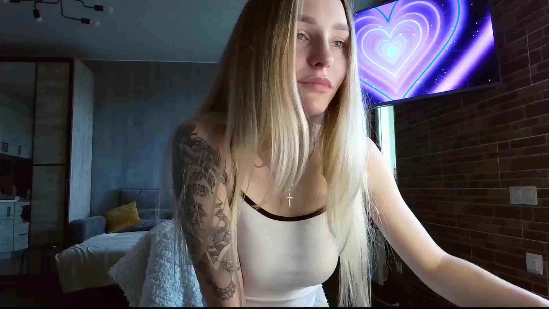 Gallery image thumbnail from Miliain's myfreecams stream on, 04/07/2025, 12:16 image 5 of 20