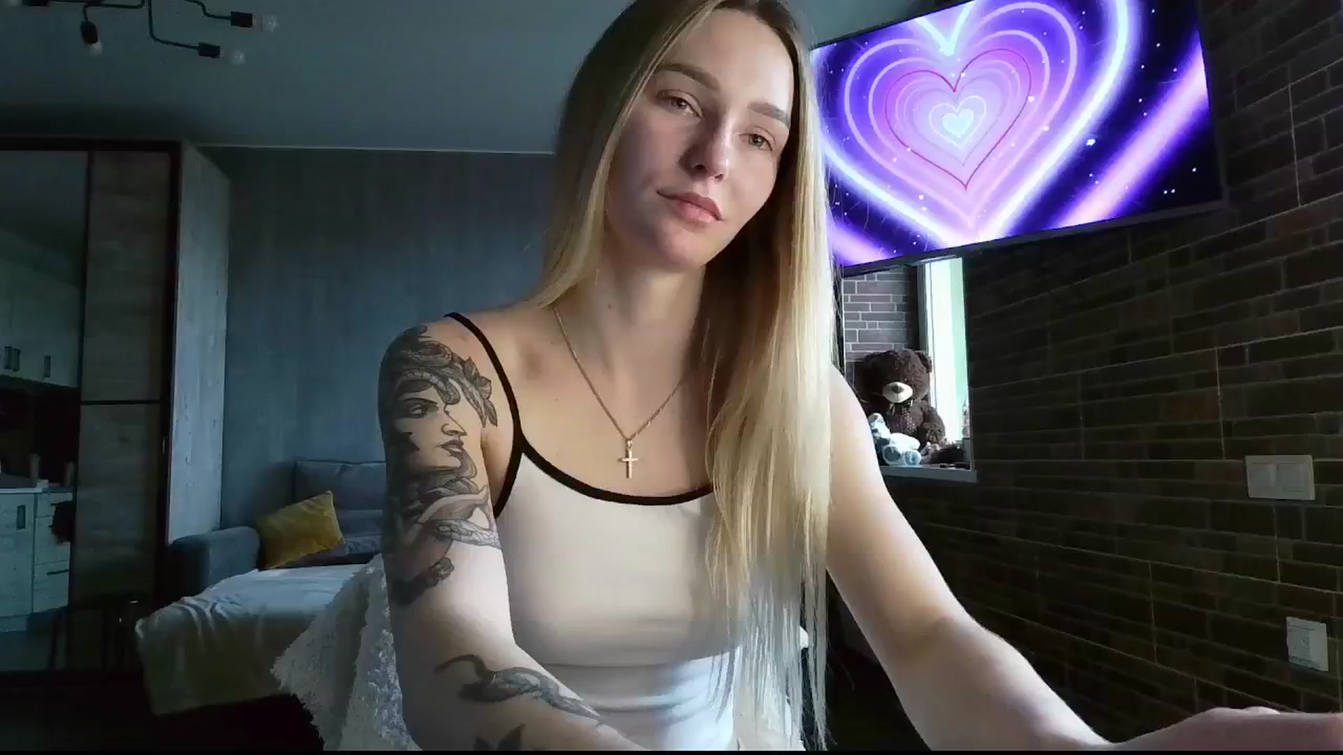 Gallery image thumbnail from Miliain's myfreecams stream on, 04/07/2025, 12:16 image 3 of 20