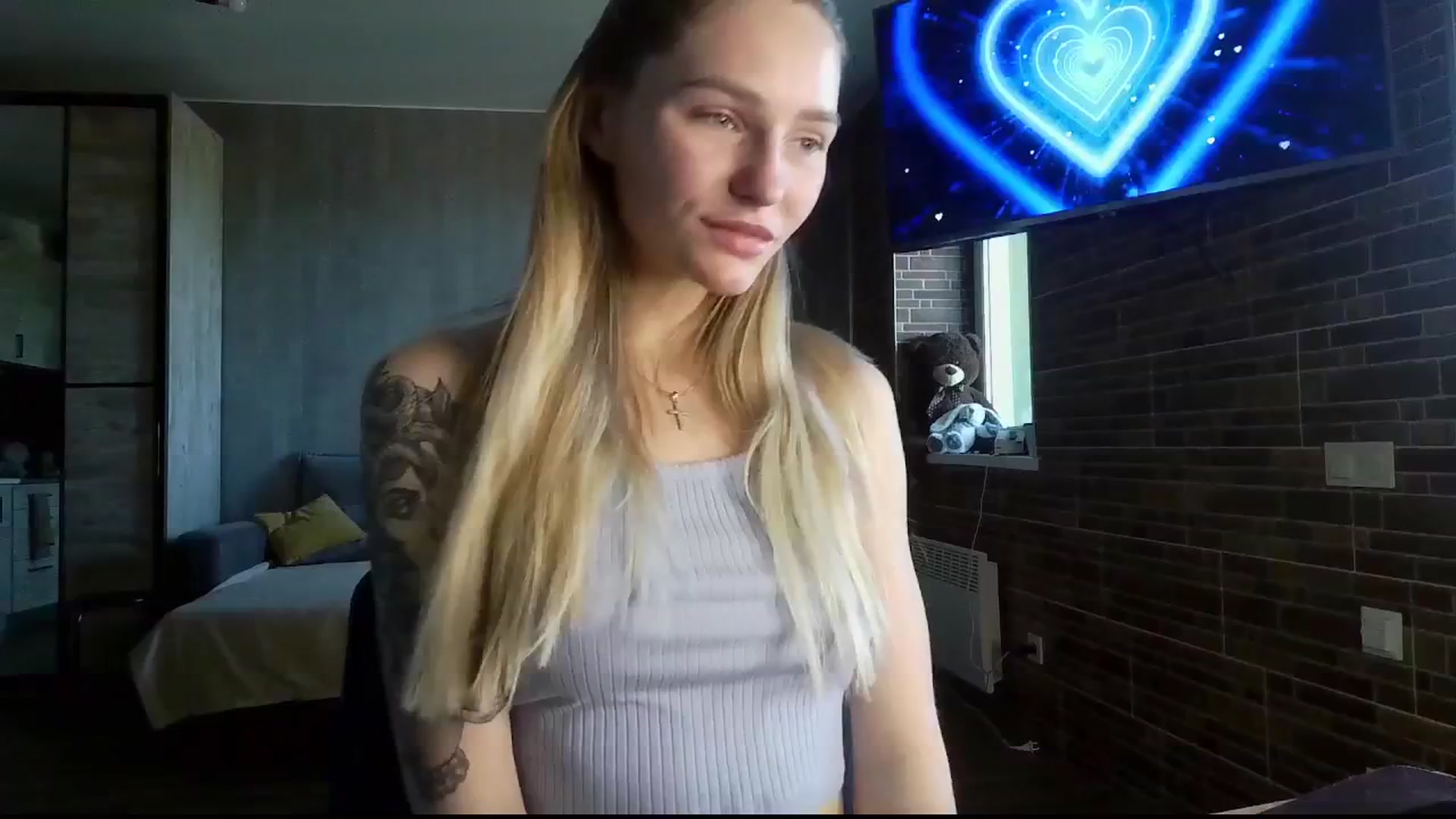 Gallery image thumbnail from Miliain's myfreecams stream on, 05/02/2025, 15:08 image 12 of 20