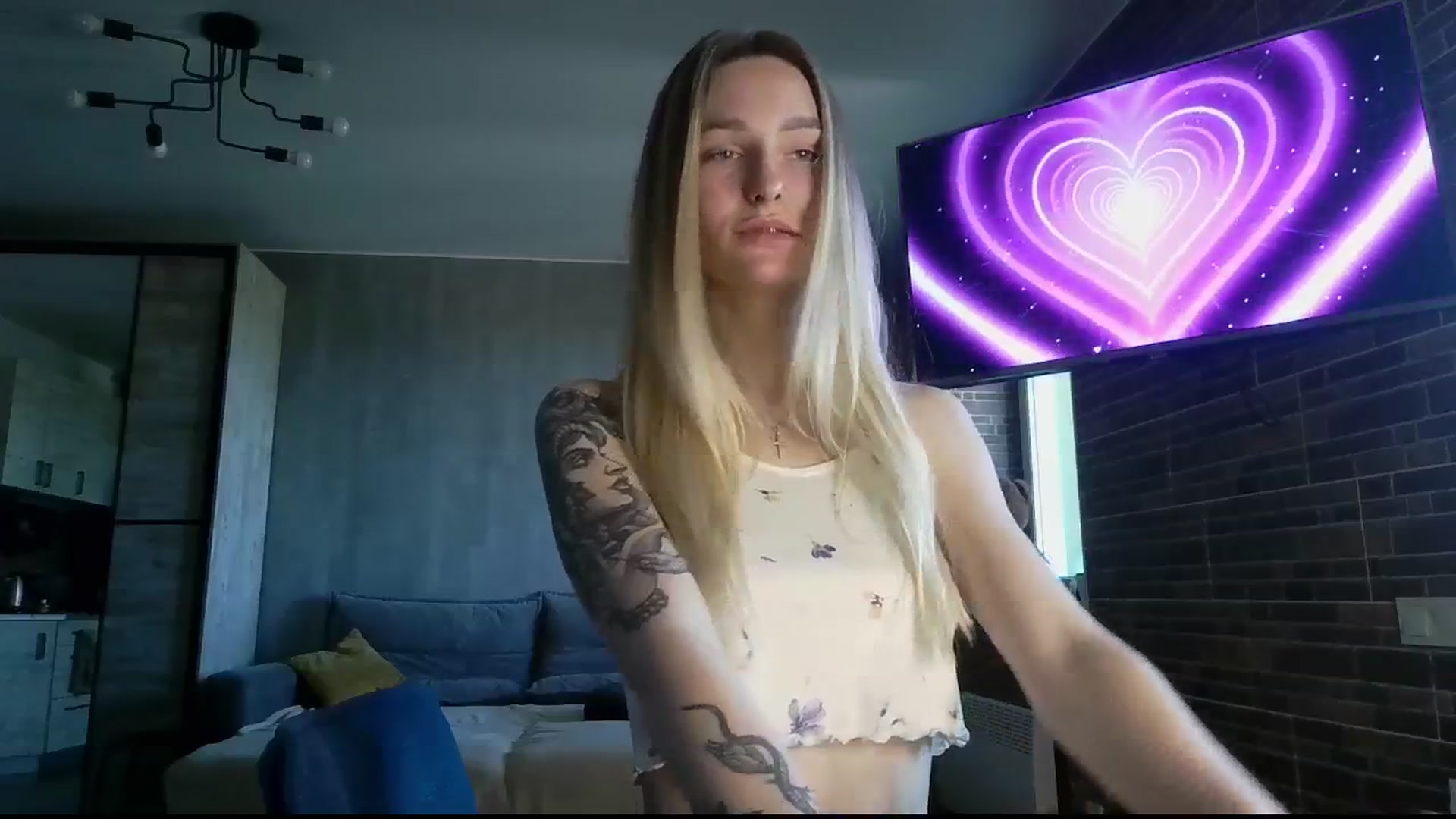 Gallery image thumbnail from Miliain's myfreecams stream on, 05/04/2025, 13:39 image 20 of 20