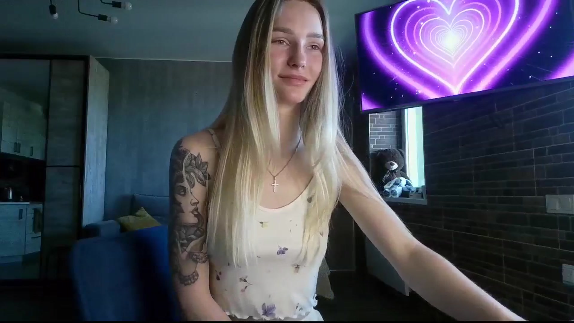 Gallery image thumbnail from Miliain's myfreecams stream on, 05/04/2025, 13:39 image 19 of 20