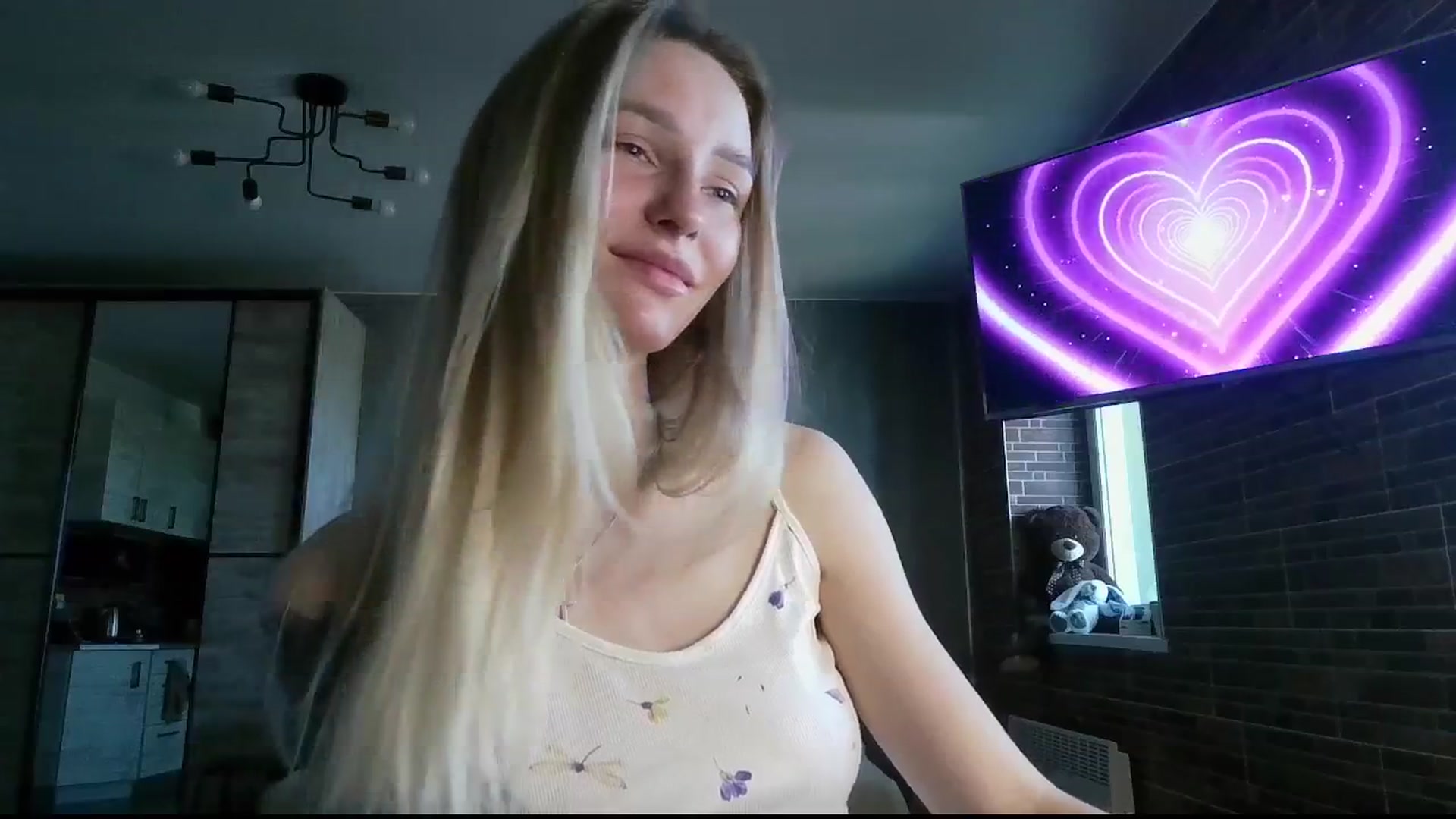 Gallery image thumbnail from Miliain's myfreecams stream on, 05/04/2025, 13:39 image 16 of 20
