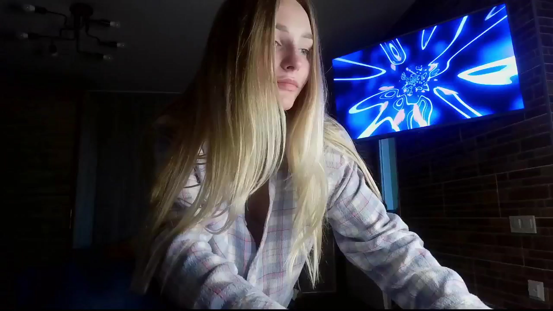 Gallery image thumbnail from Miliain's myfreecams stream on, 05/14/2025, 19:14 image 4 of 20