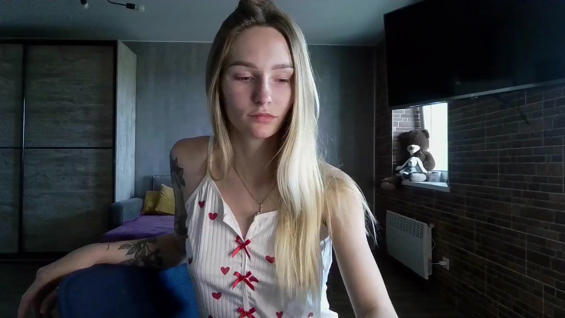 Gallery image thumbnail from Miliain's myfreecams stream on, 06/18/2025, 11:33 image 13 of 20