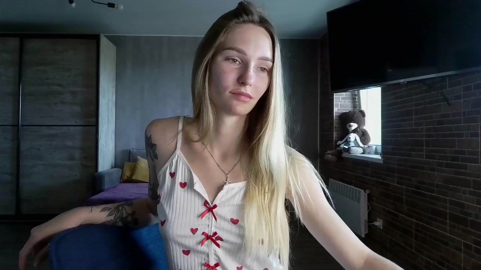 Gallery image thumbnail from Miliain's myfreecams stream on, 06/18/2025, 11:33 image 12 of 20