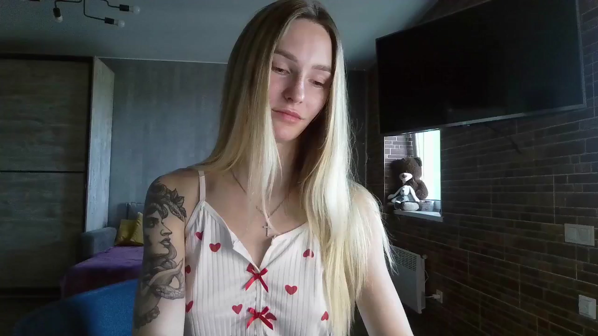 Gallery image thumbnail from Miliain's myfreecams stream on, 06/18/2025, 11:33 image 10 of 20