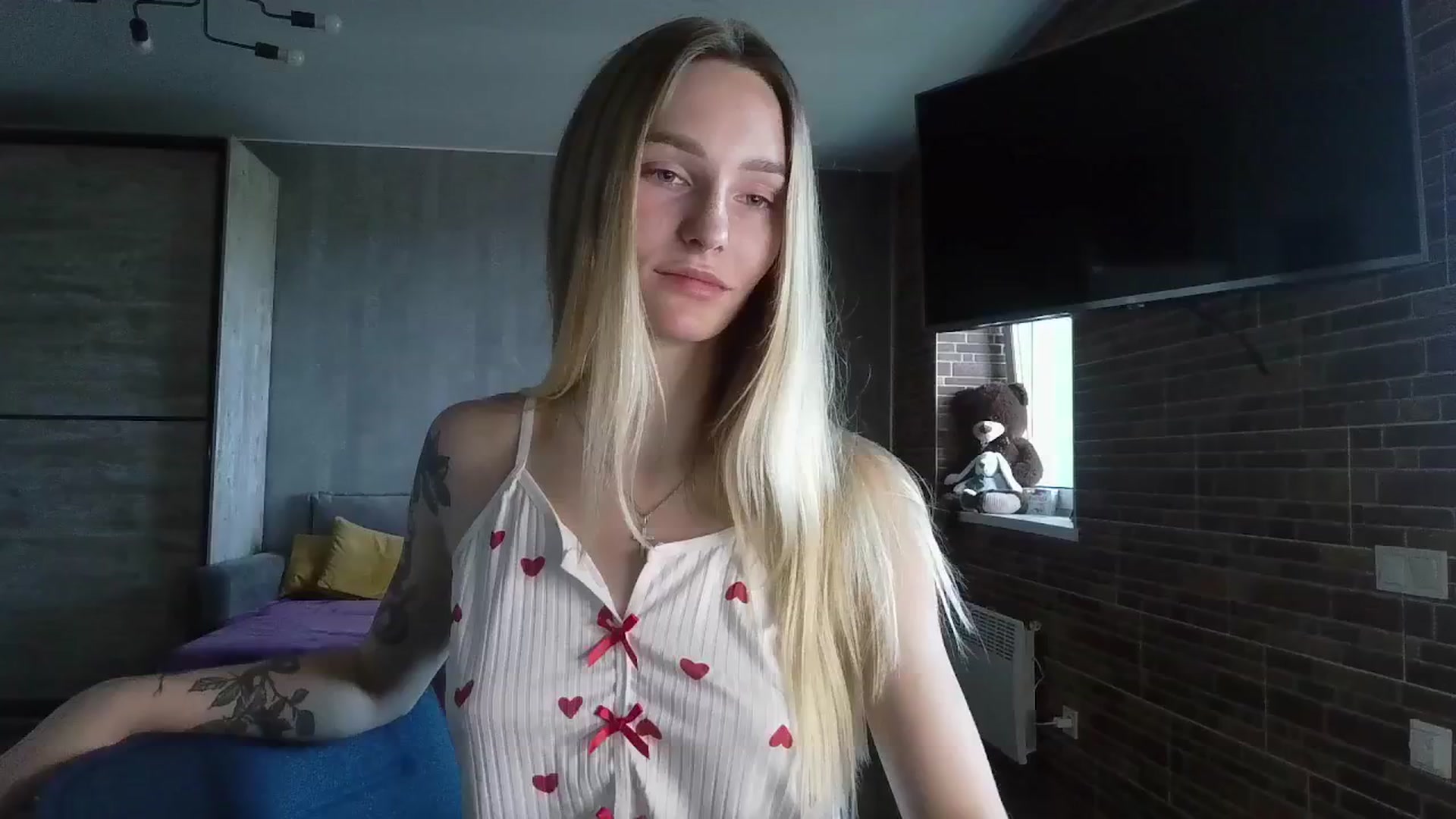 Gallery image thumbnail from Miliain's myfreecams stream on, 06/18/2025, 11:33 image 9 of 20