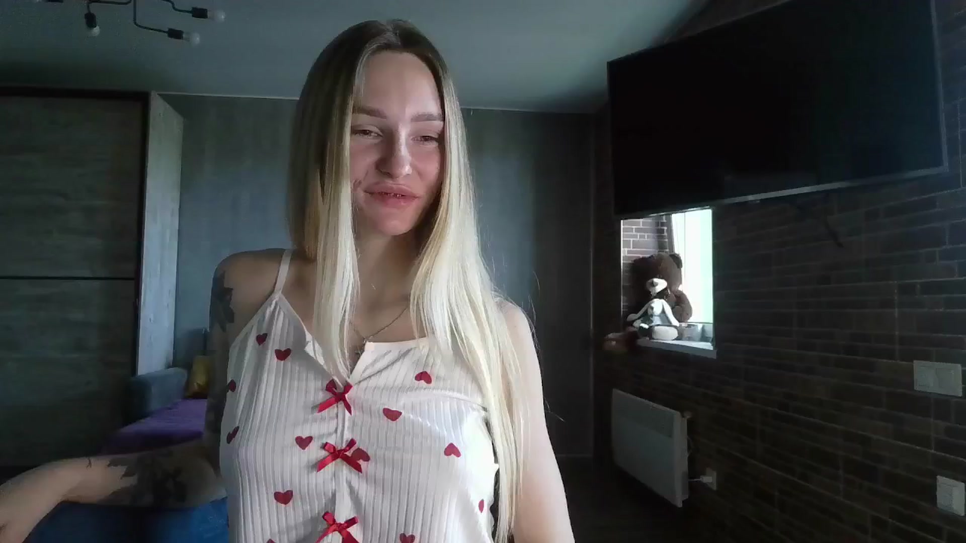 Gallery image thumbnail from Miliain's myfreecams stream on, 06/18/2025, 11:33 image 4 of 20