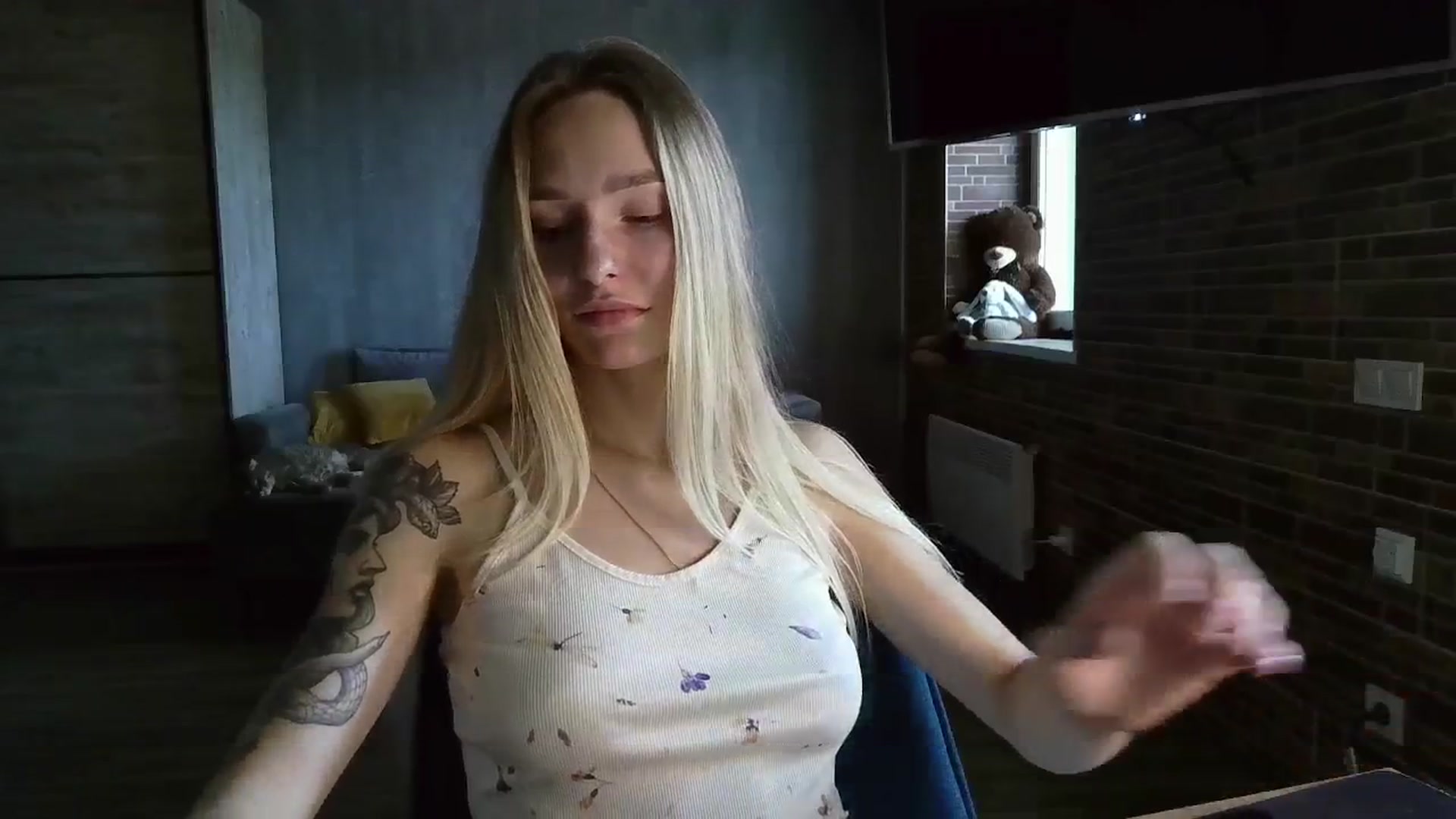 Gallery image thumbnail from Miliain's myfreecams stream on, 07/24/2025, 12:41 image 14 of 20