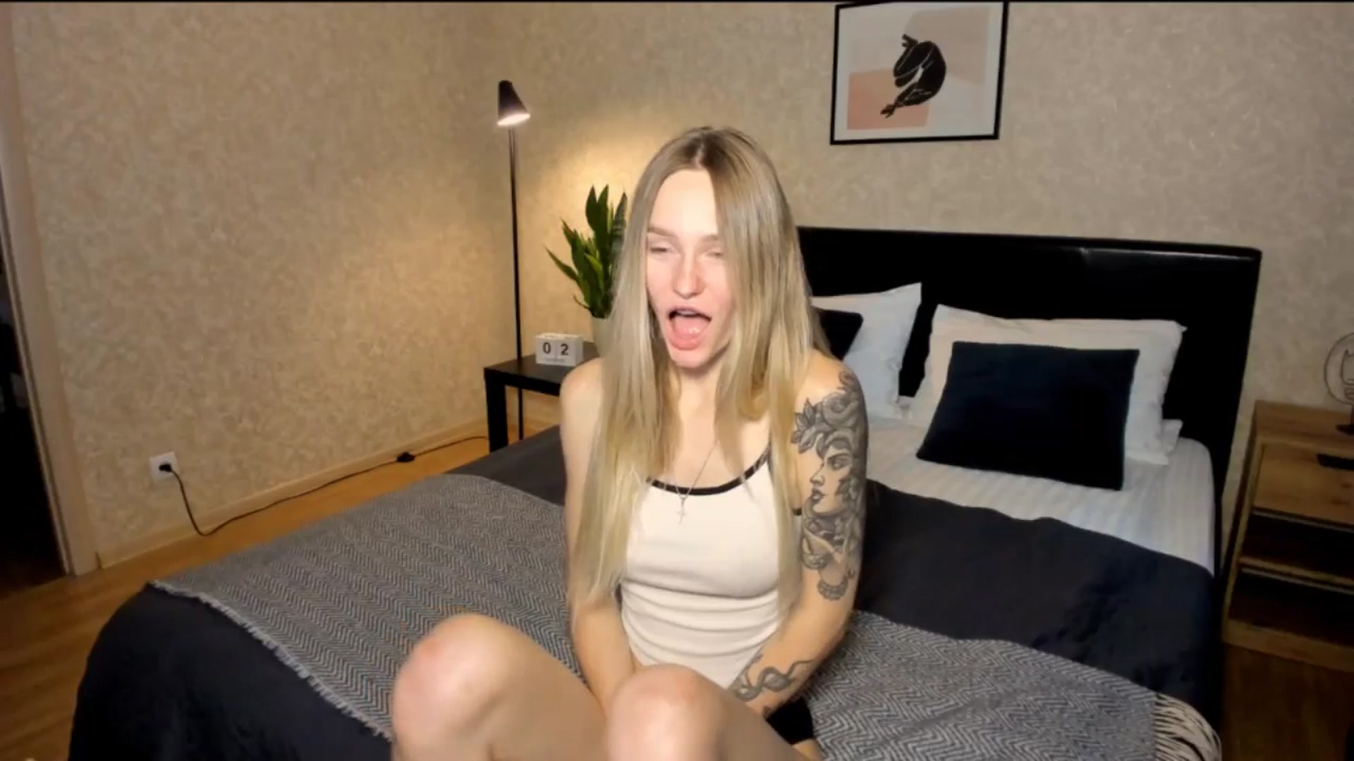 Gallery image thumbnail from Miliain's myfreecams stream on, 08/03/2025, 12:07 image 9 of 20