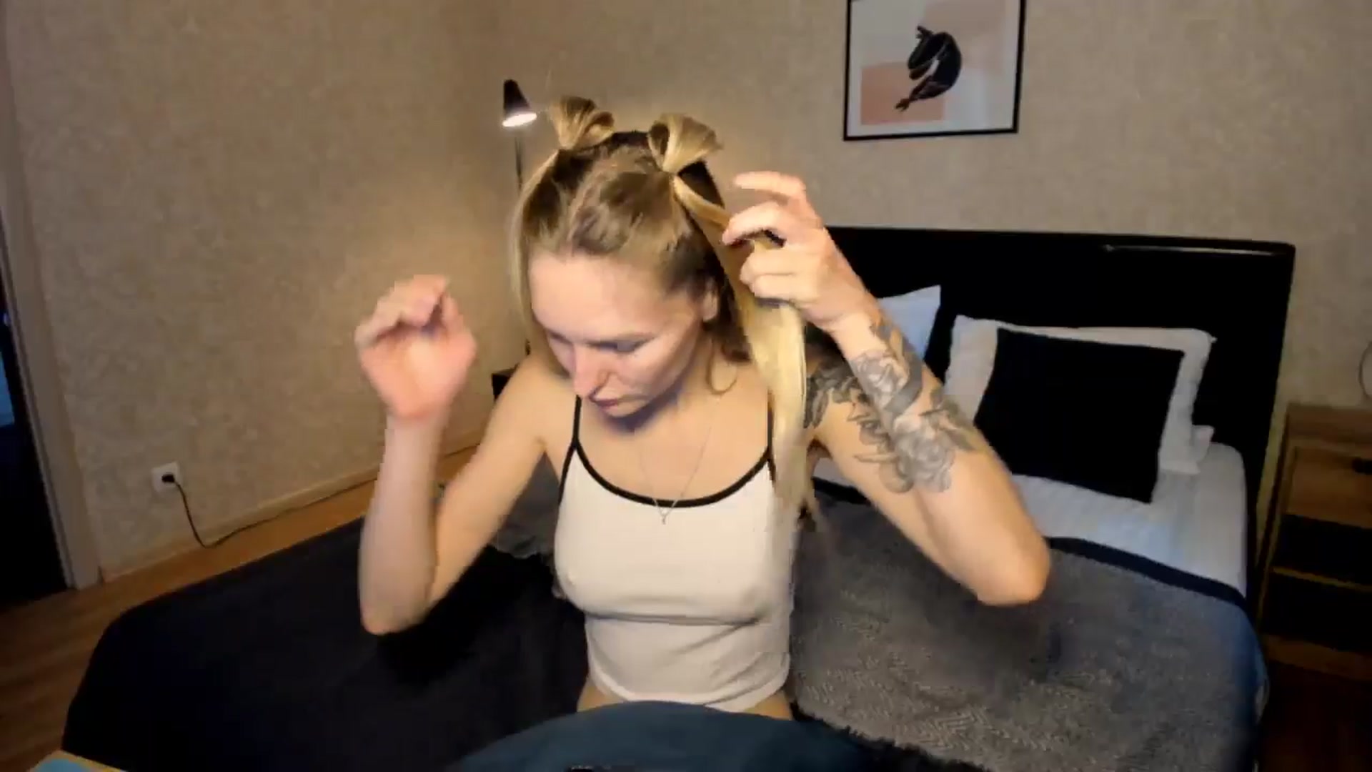 Gallery image thumbnail from Miliain's myfreecams stream on, 08/05/2025, 09:03 image 11 of 20