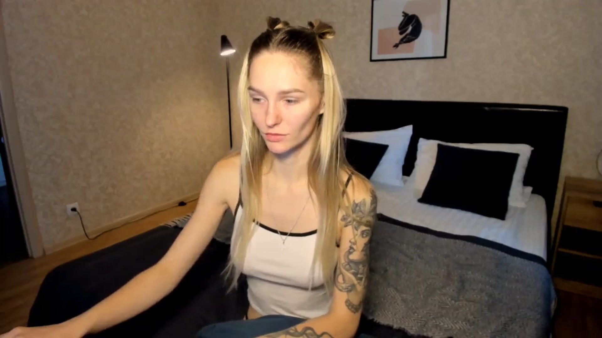 Gallery image thumbnail from Miliain's myfreecams stream on, 08/05/2025, 09:03 image 10 of 20