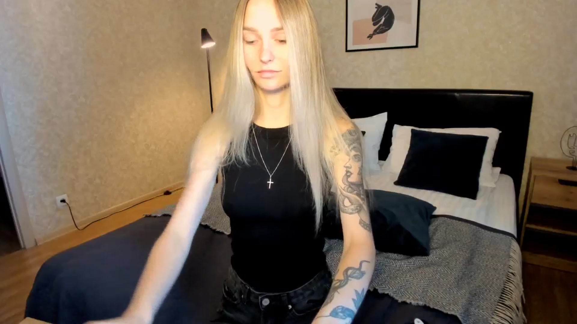 Gallery image thumbnail from Miliain's myfreecams stream on, 08/06/2025, 07:17 image 4 of 20